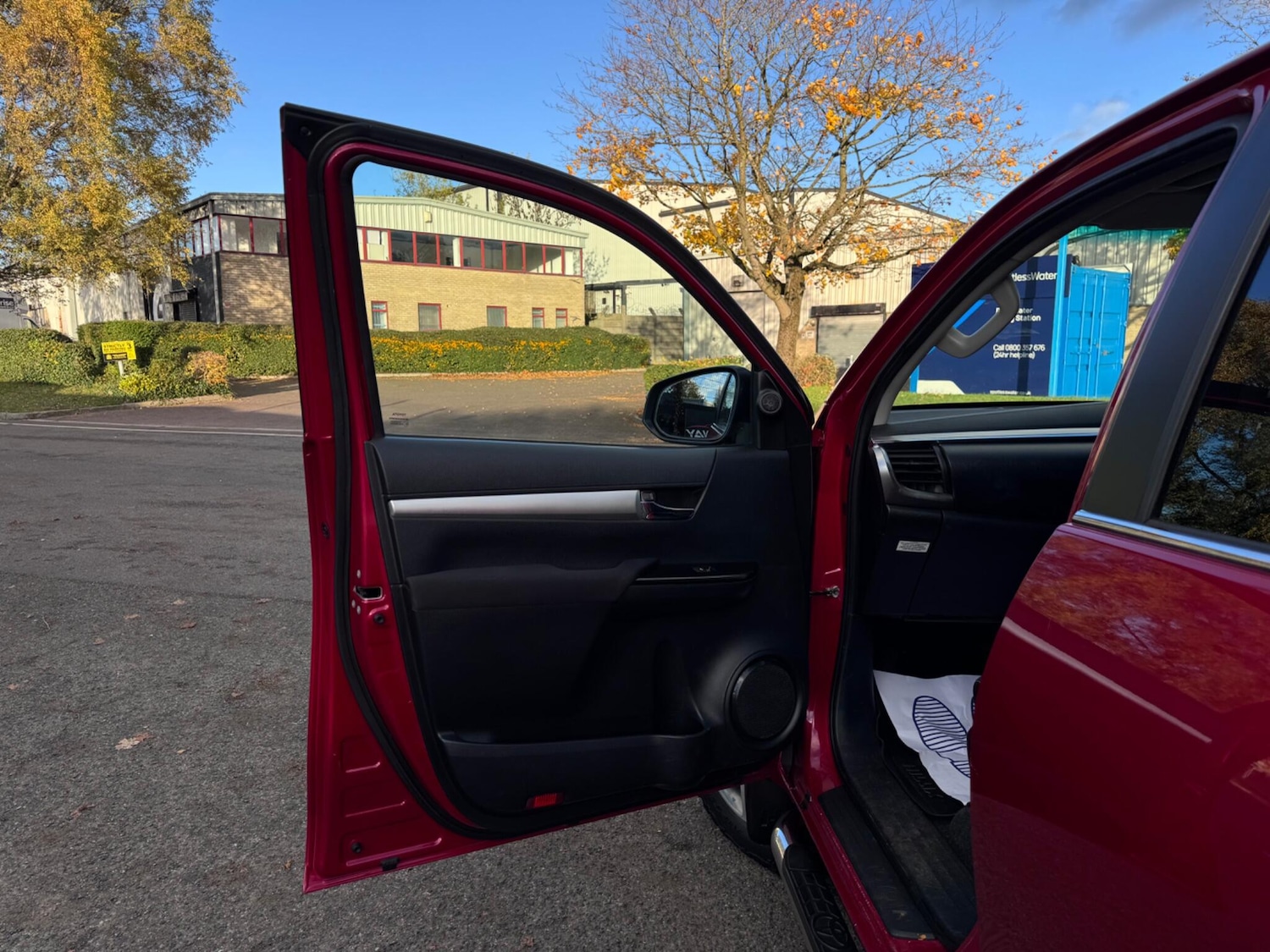 Used Toyota Hilux 2017 for sale - 76377888: Photo 28