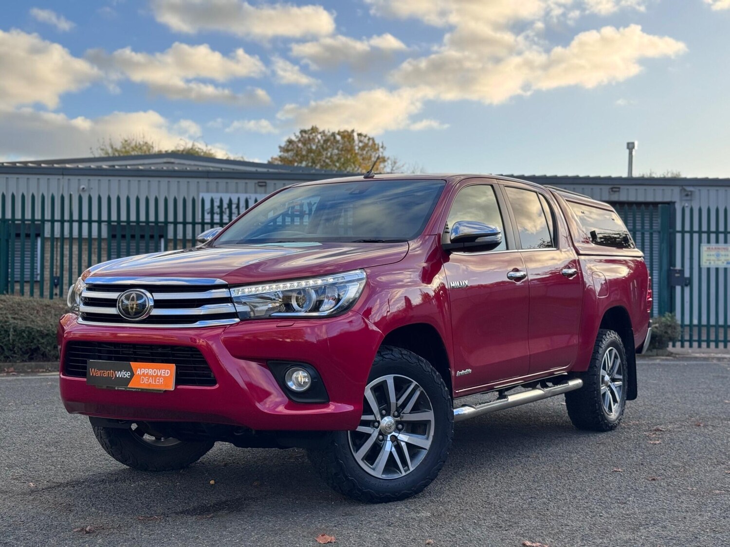Used Toyota Hilux 2017 for sale - 76377888: Photo 3