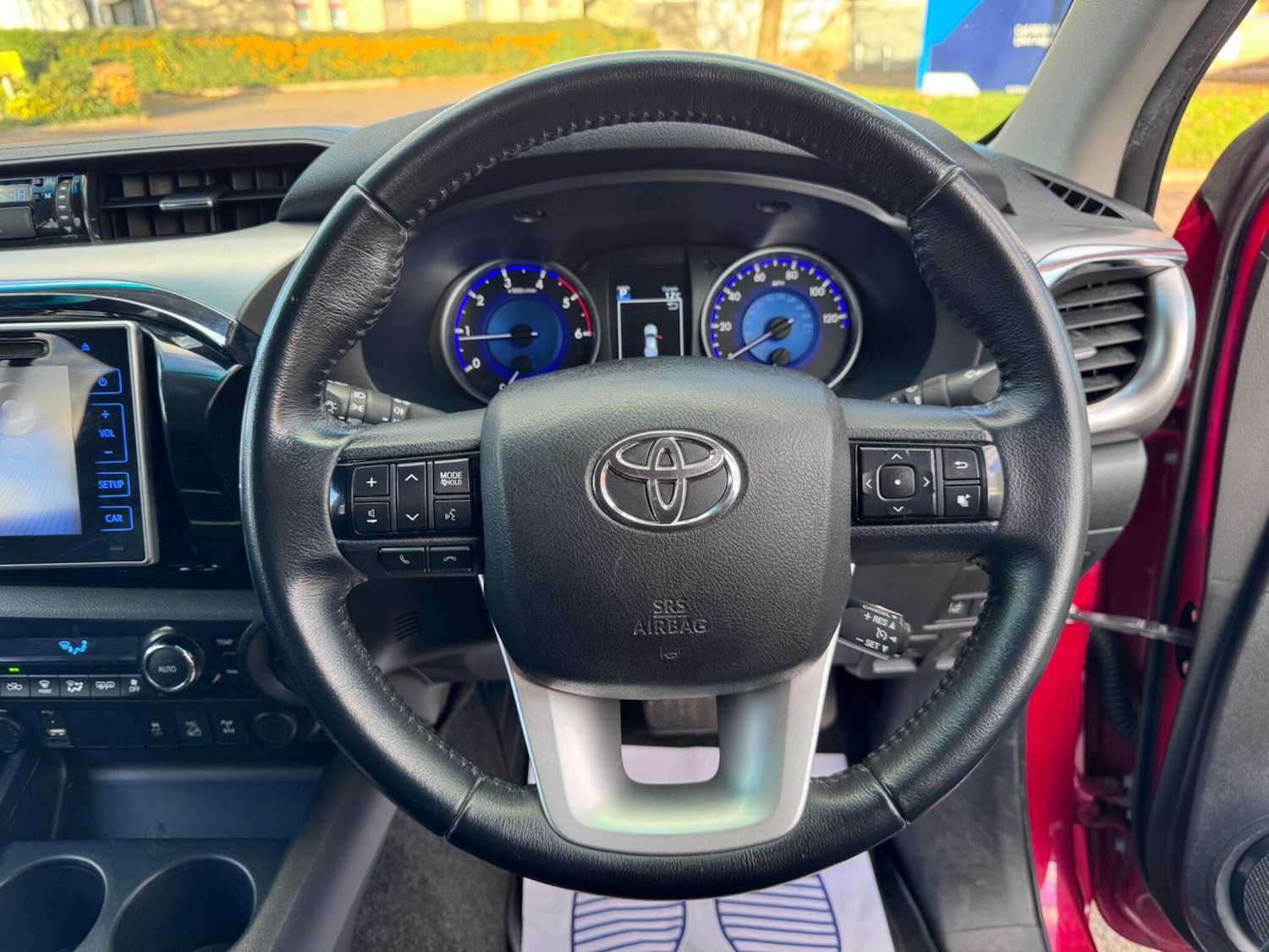 Used Toyota Hilux 2017 for sale - 76377888: Photo 34