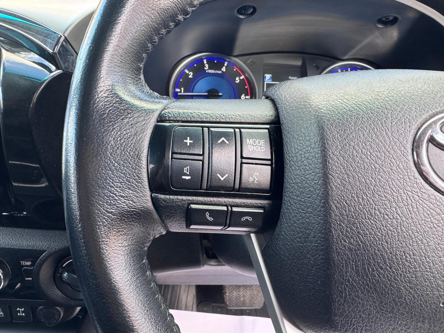 Used Toyota Hilux 2017 for sale - 76377888: Photo 35