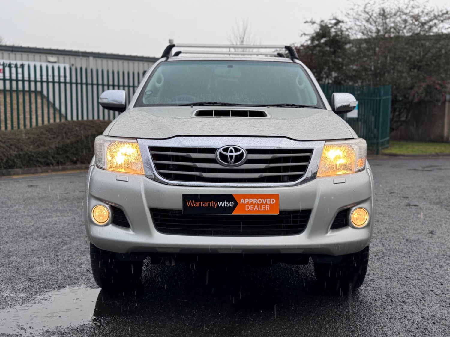 Used Toyota Hilux 2013 for sale - 77478777: Photo 2