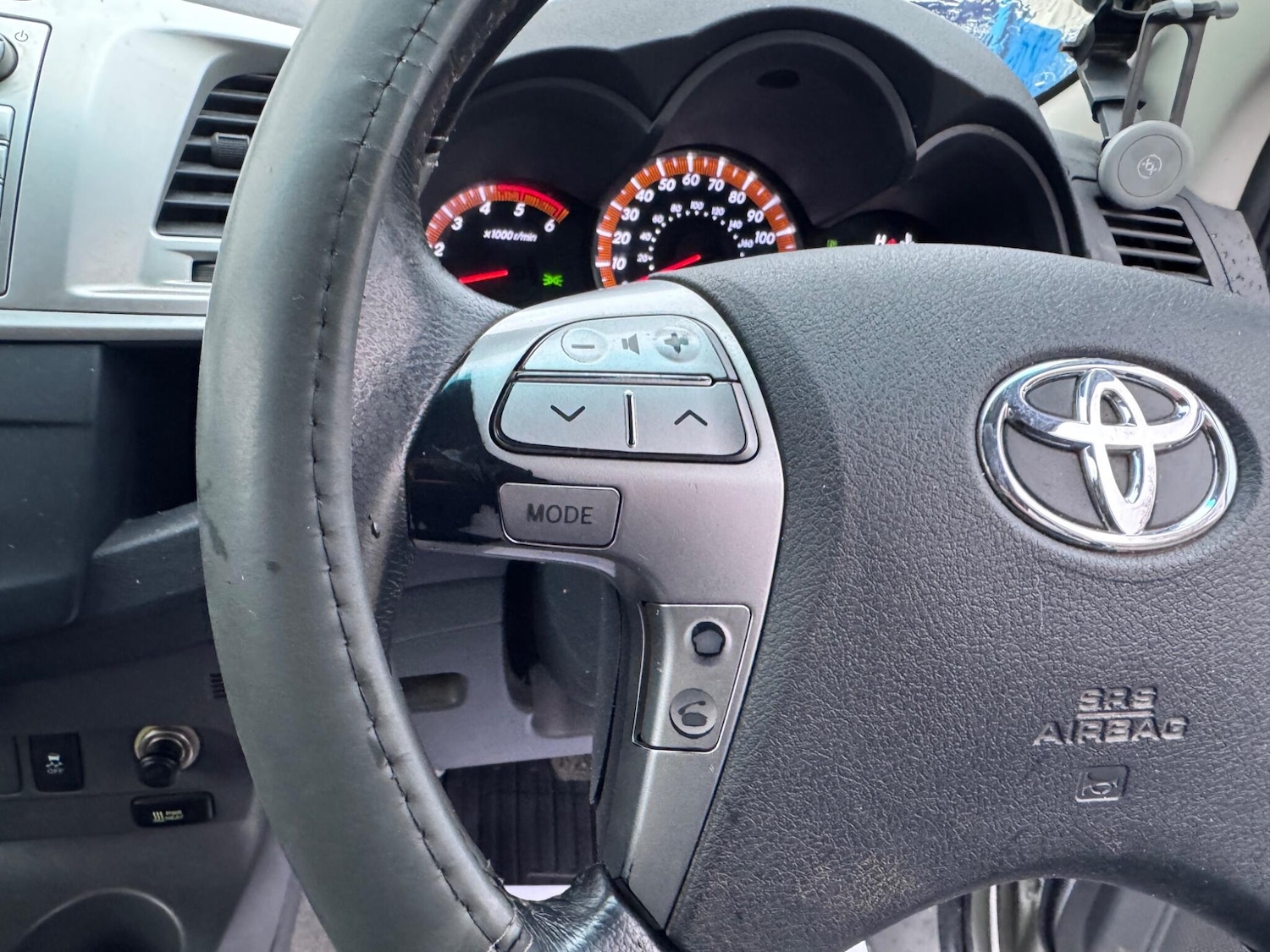 Used Toyota Hilux 2013 for sale - 77478777: Photo 24