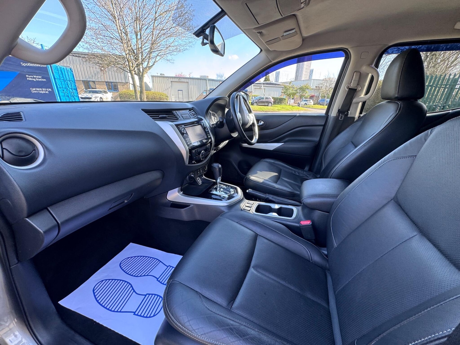 Used Nissan Navara 2018 for sale - 77993872: Photo 15