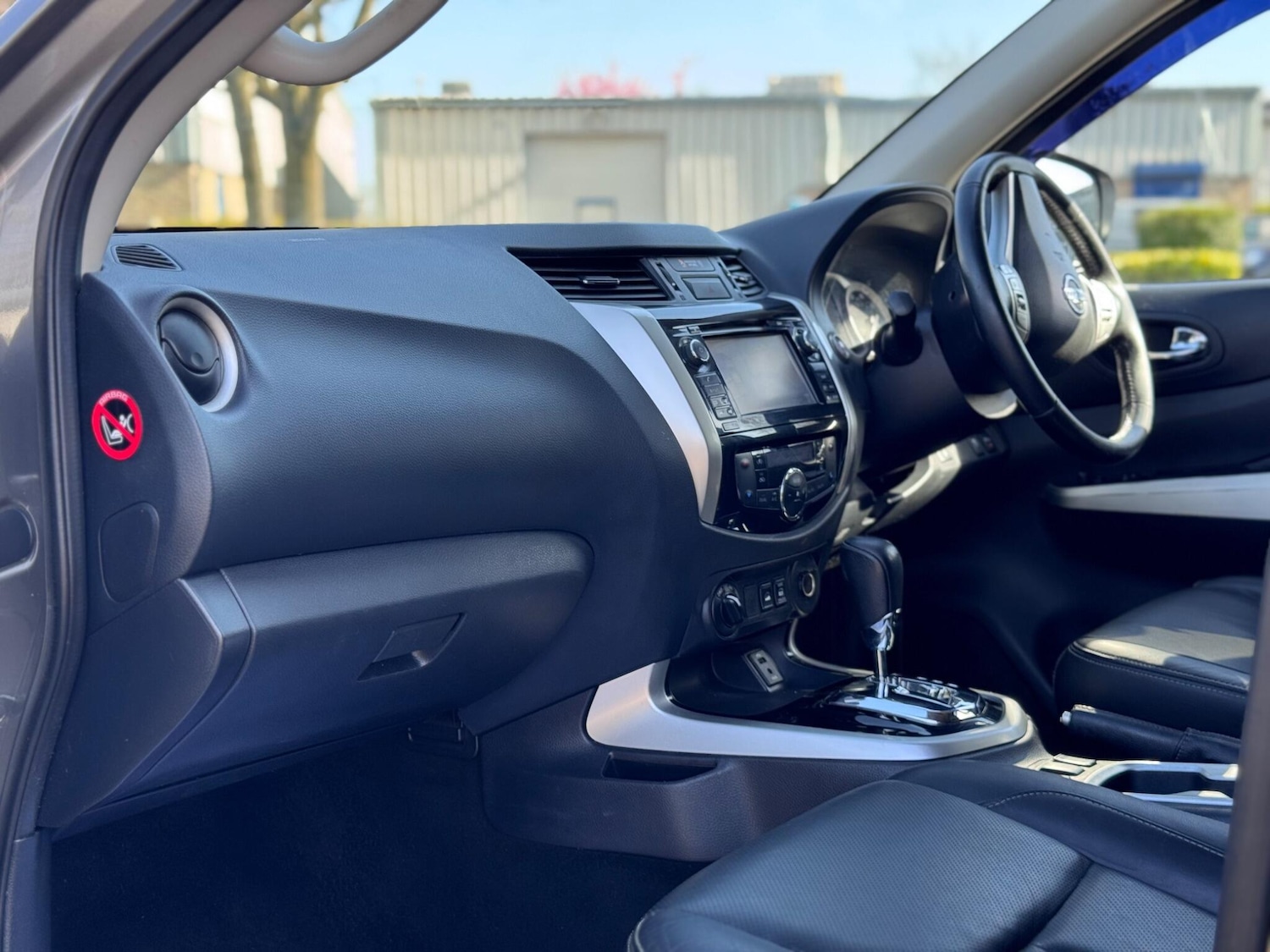 Used Nissan Navara 2018 for sale - 77993872: Photo 16