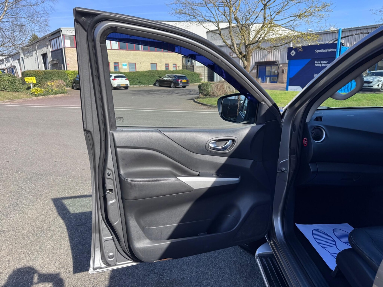 Used Nissan Navara 2018 for sale - 77993872: Photo 17