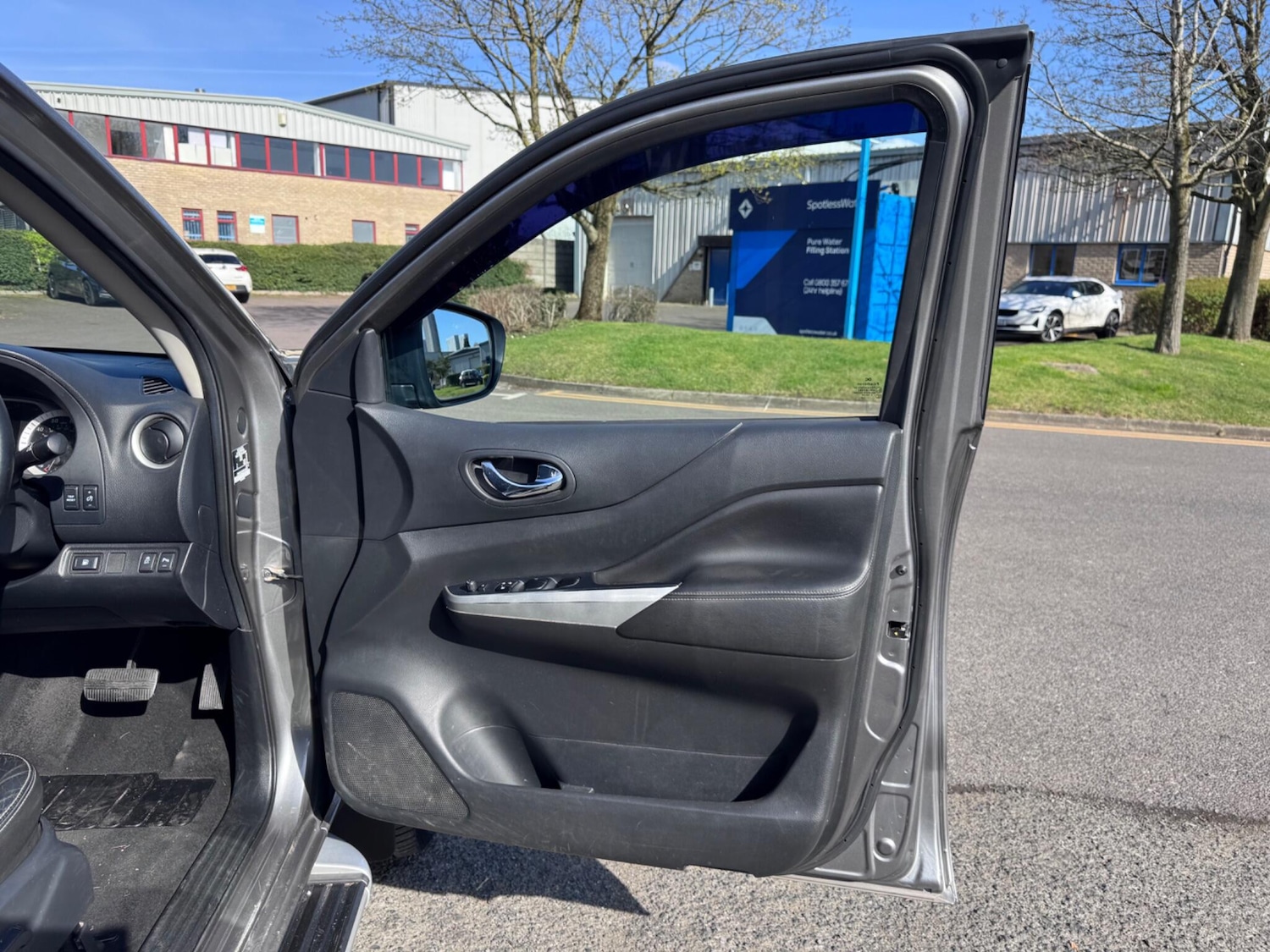 Used Nissan Navara 2018 for sale - 77993872: Photo 20