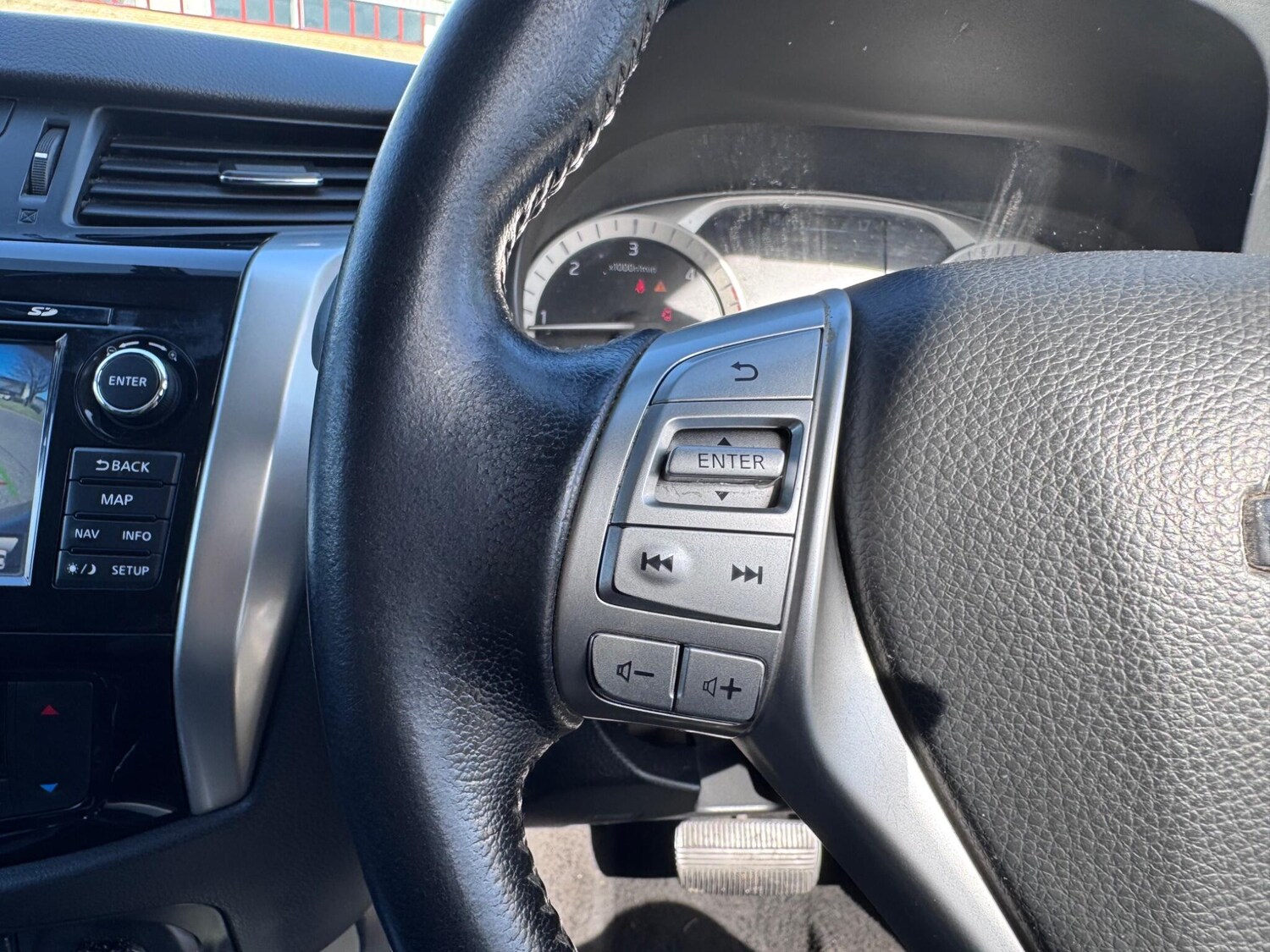 Used Nissan Navara 2018 for sale - 77993872: Photo 28