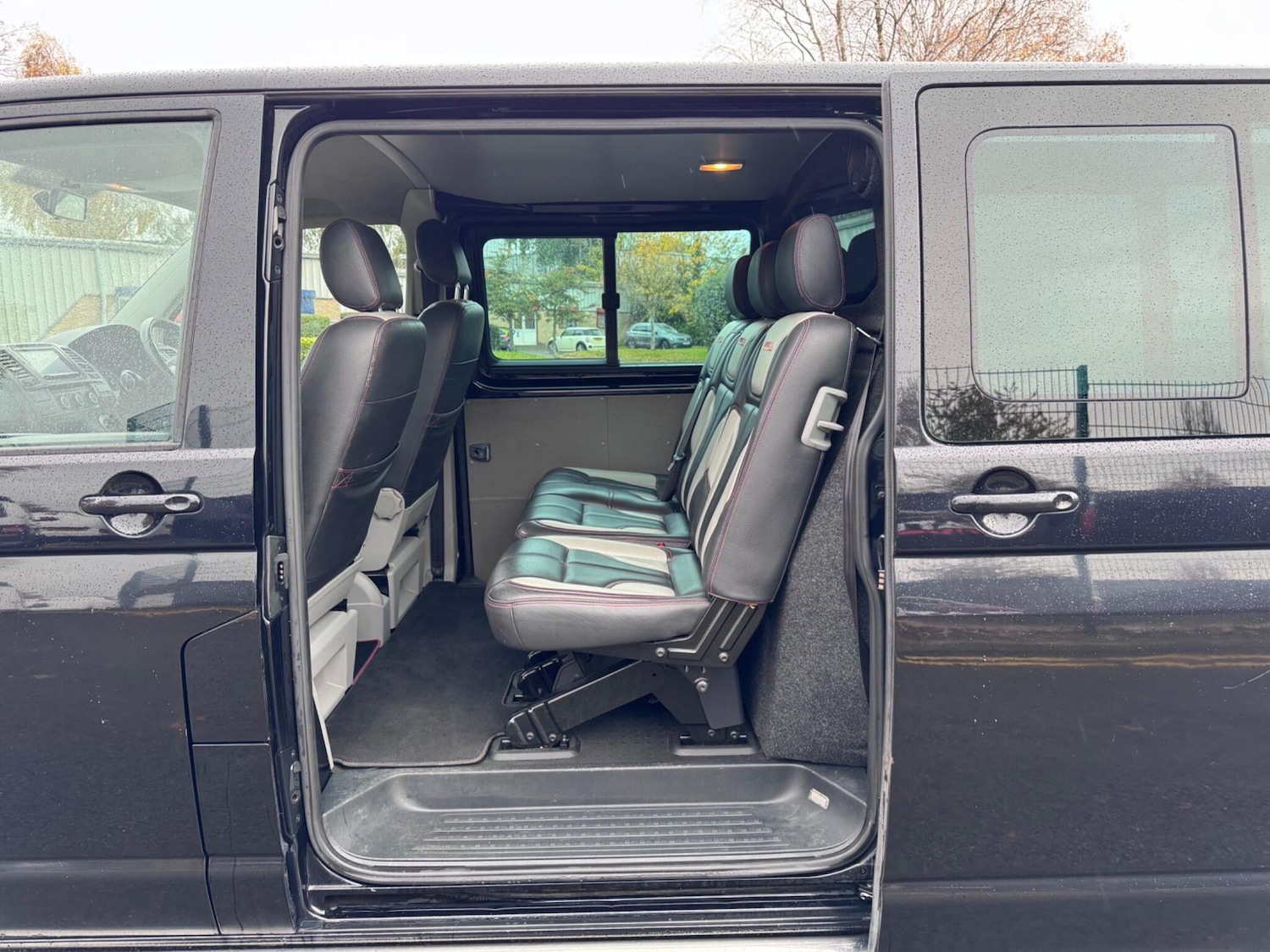 Used Volkswagen Transporter Sportline 2013 for sale - 76423468: Photo 6