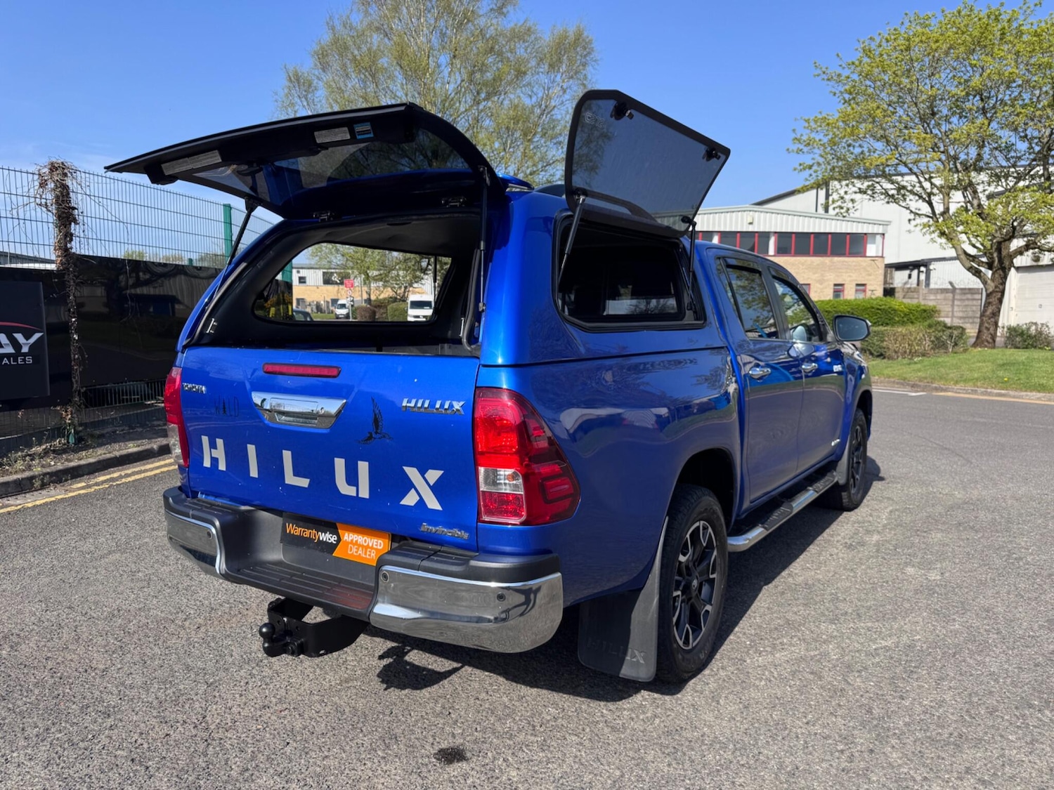 Used Toyota Hilux 2017 for sale - 78185301: Photo 13