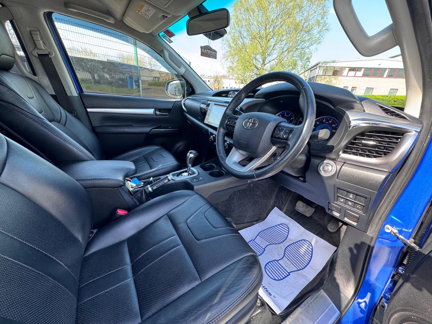 Used Toyota Hilux 2017 for sale - 78185301: Photo 26