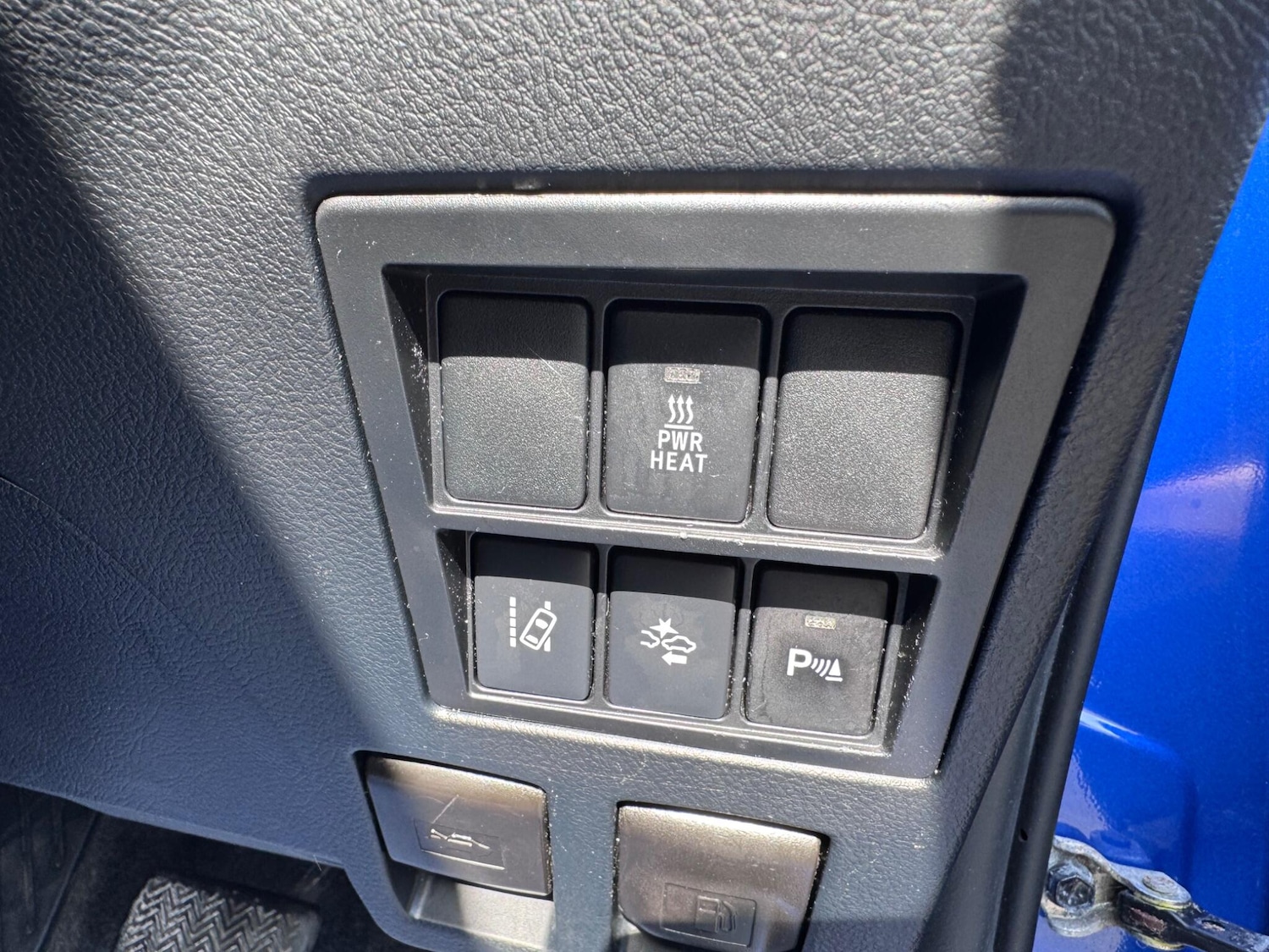 Used Toyota Hilux 2017 for sale - 78185301: Photo 28