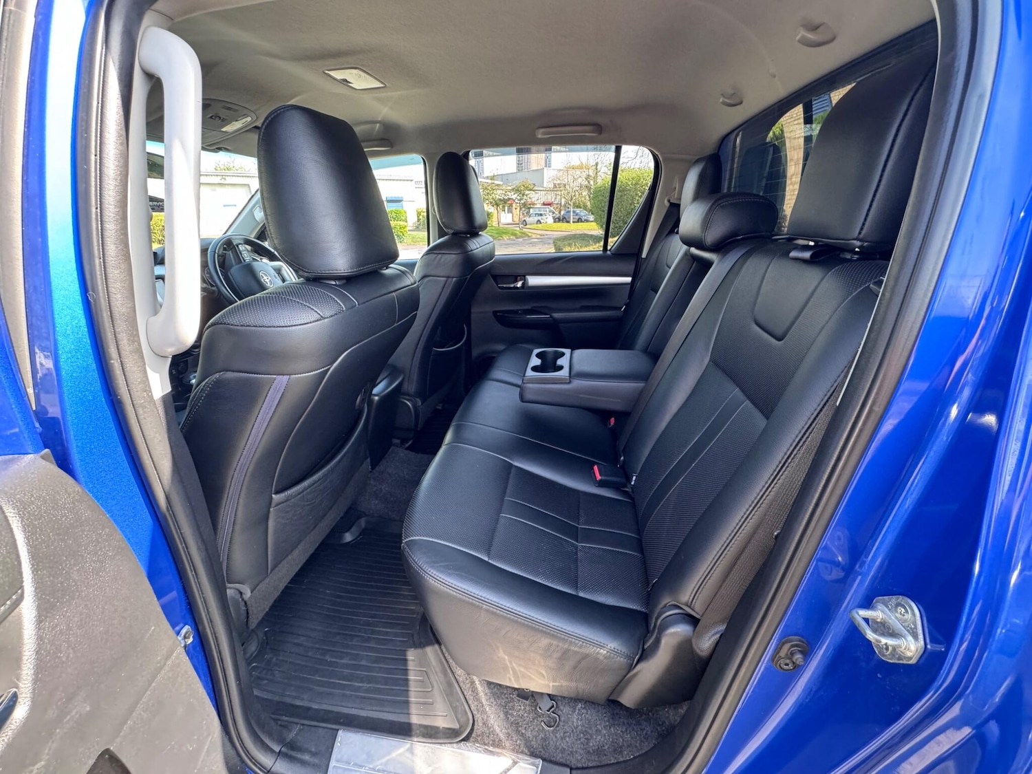 Used Toyota Hilux 2017 for sale - 78185301: Photo 48