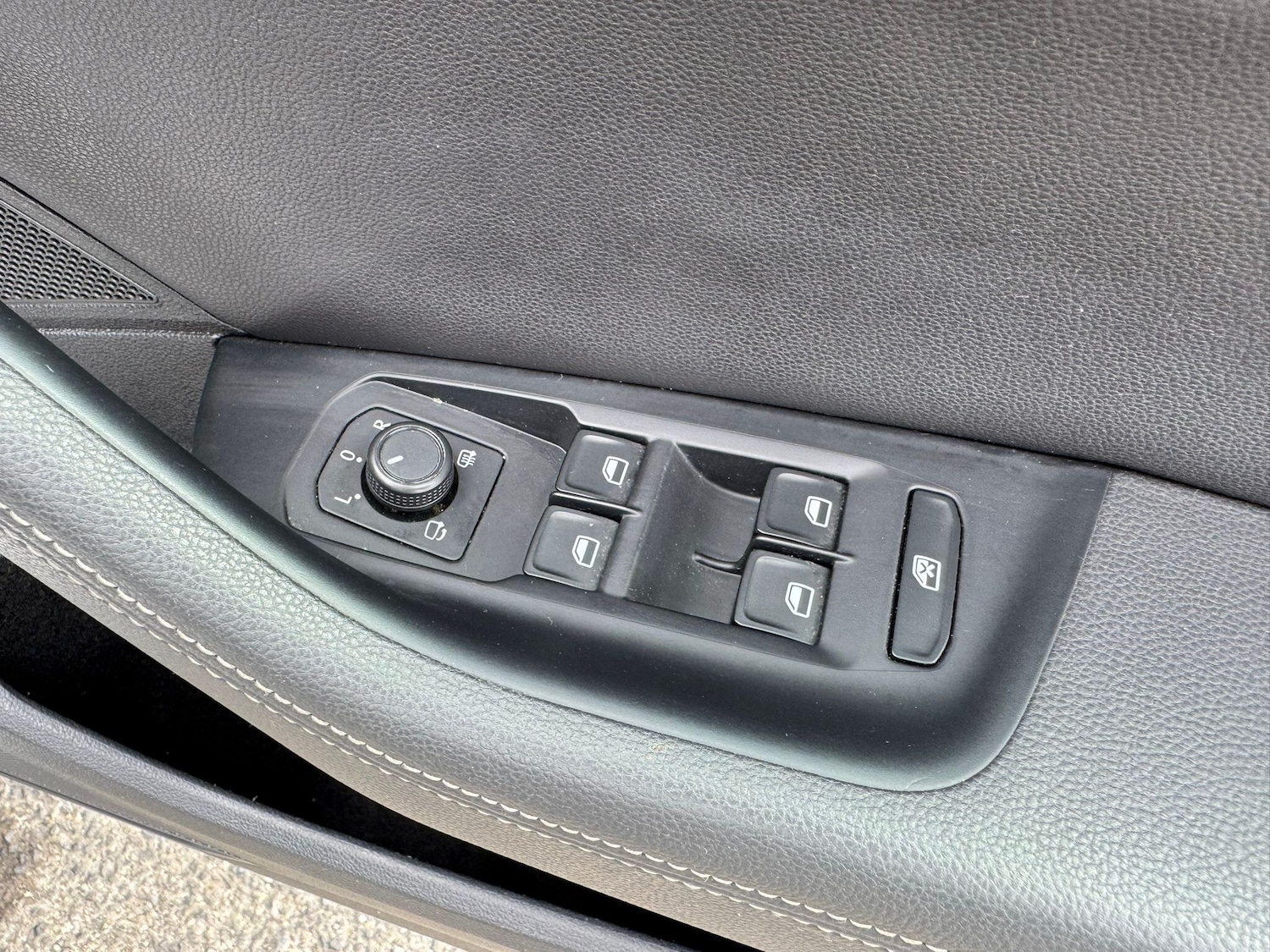 Used Volkswagen Passat 2015 for sale - 77238267: Photo 37