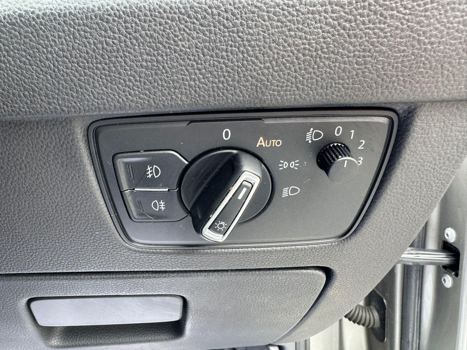 Used Volkswagen Passat 2015 for sale - 77238267: Photo 42