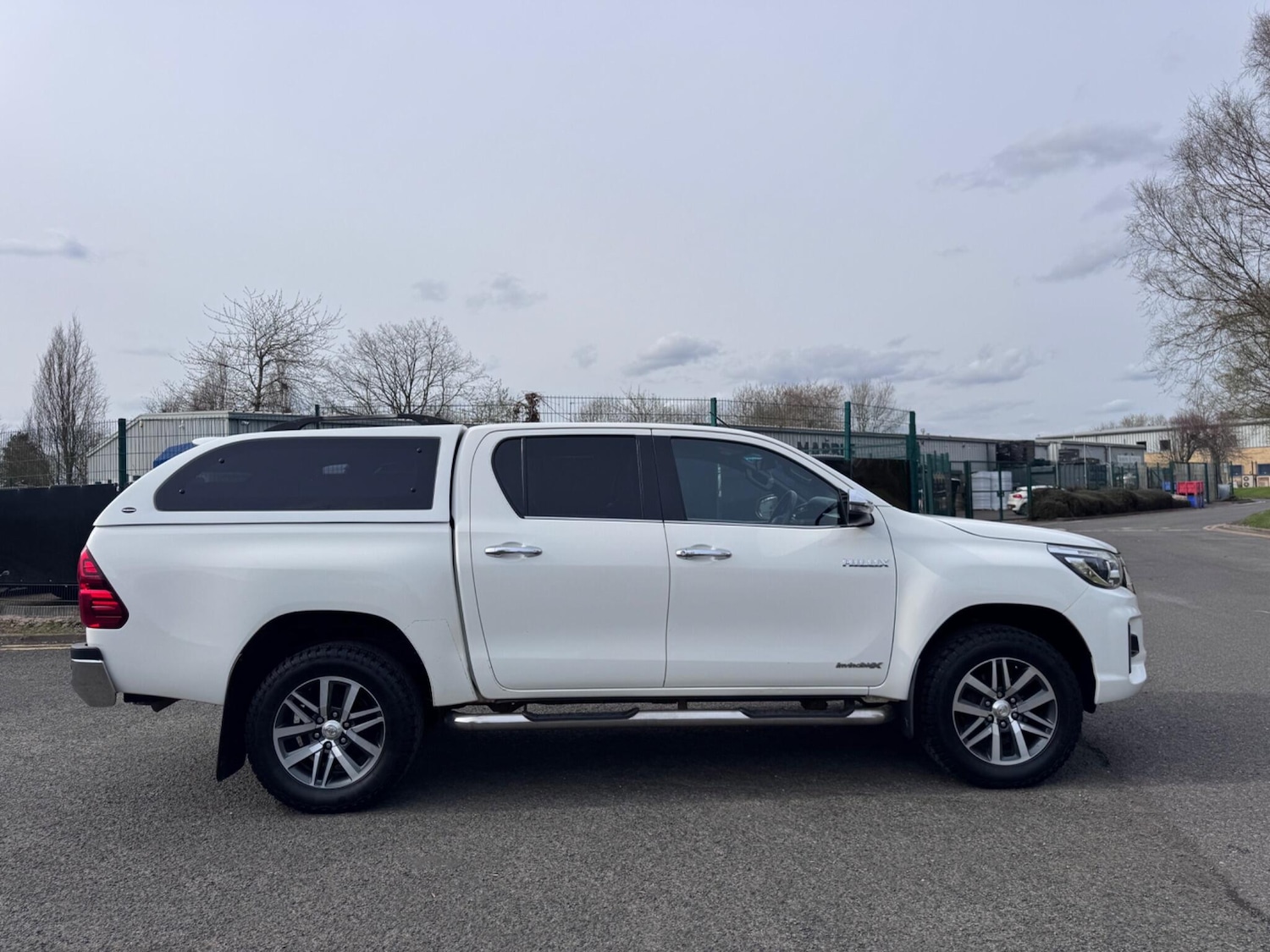 Used Toyota Hilux 2019 for sale - 78128174: Photo 11