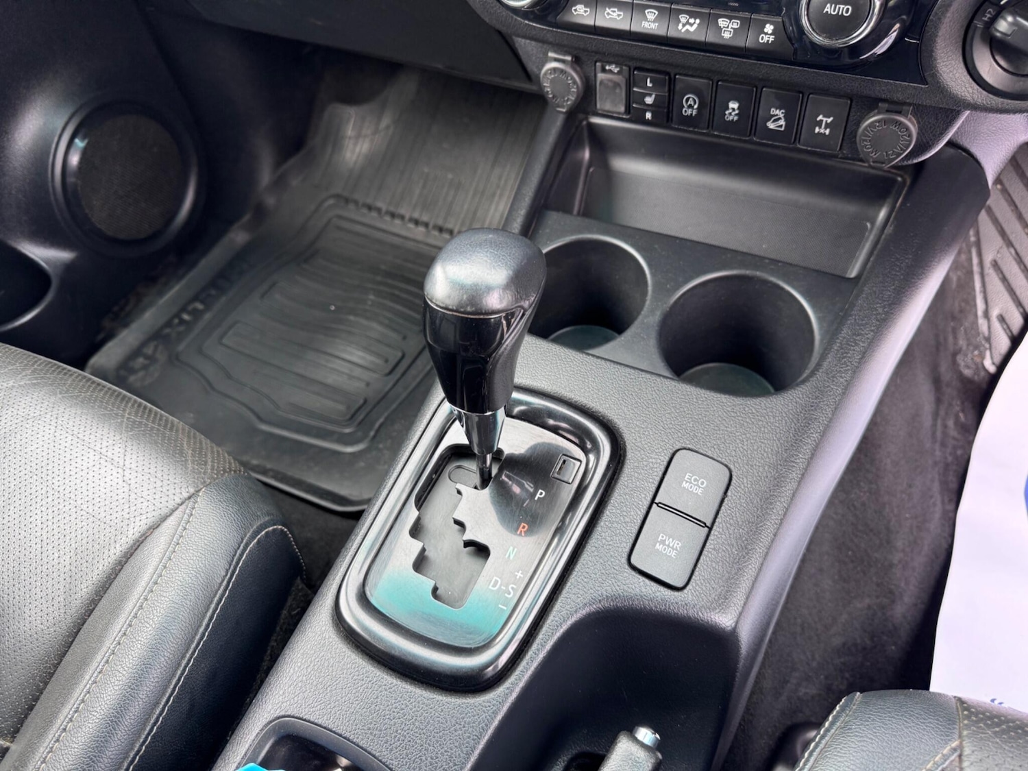 Used Toyota Hilux 2019 for sale - 78128174: Photo 24