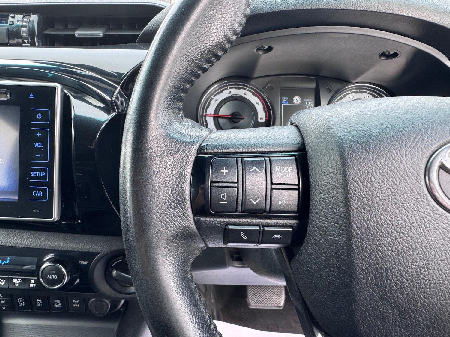 Used Toyota Hilux 2019 for sale - 78128174: Photo 26