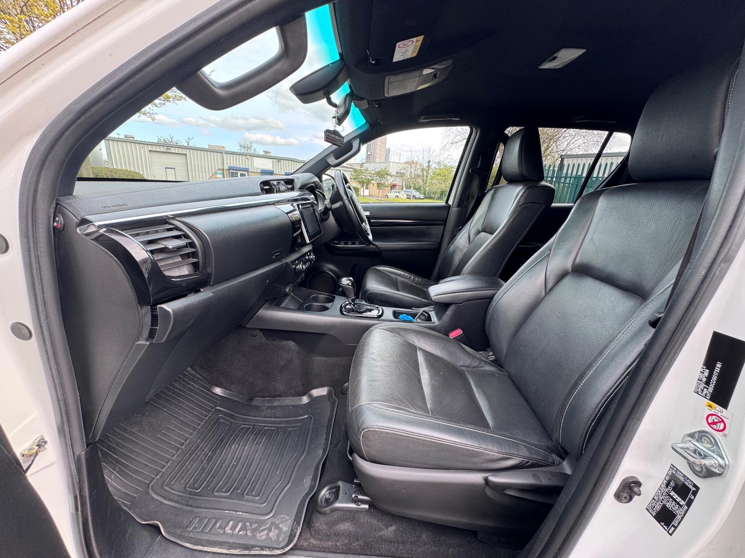 Used Toyota Hilux 2019 for sale - 78128174: Photo 33