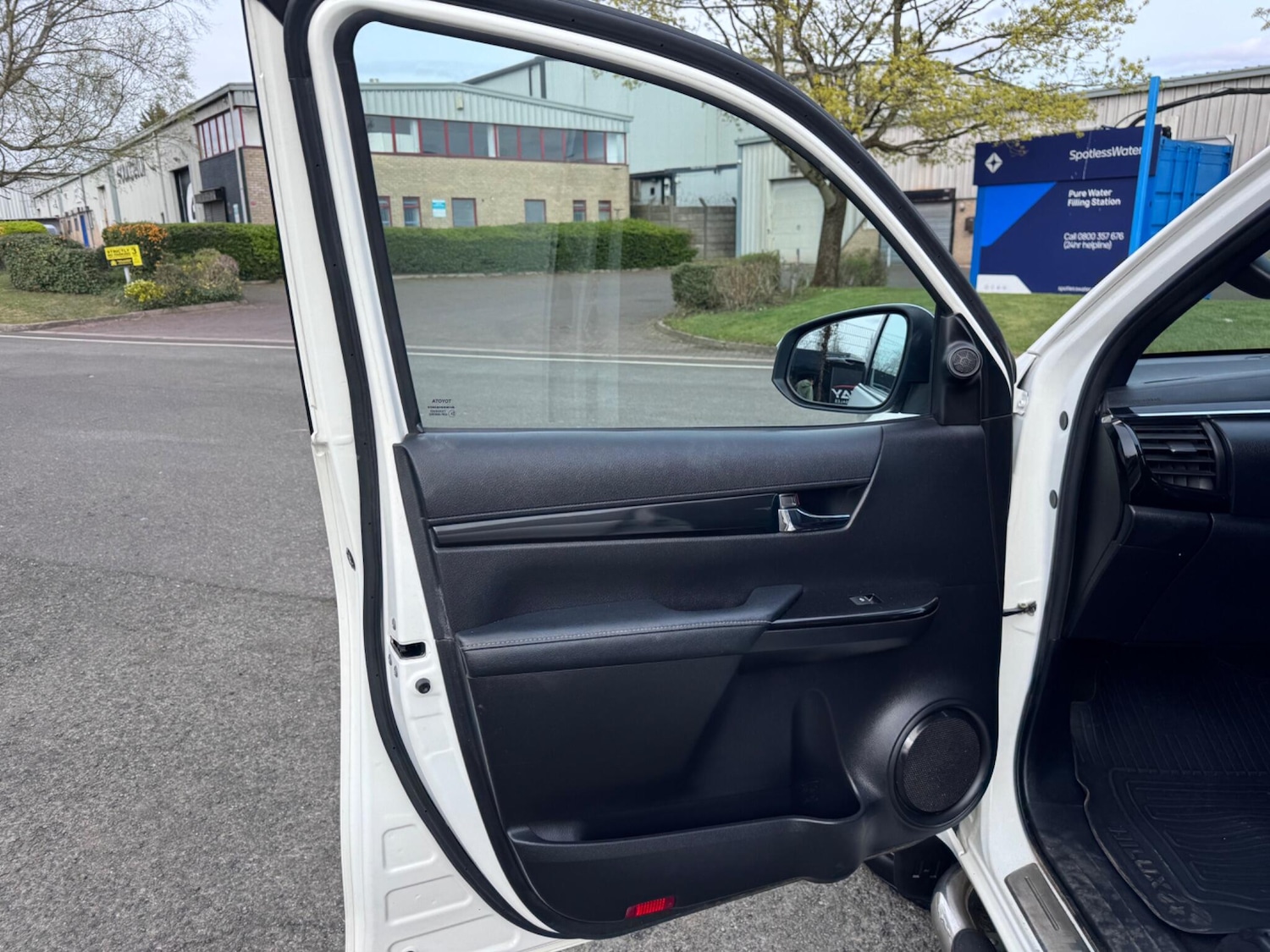 Used Toyota Hilux 2019 for sale - 78128174: Photo 37