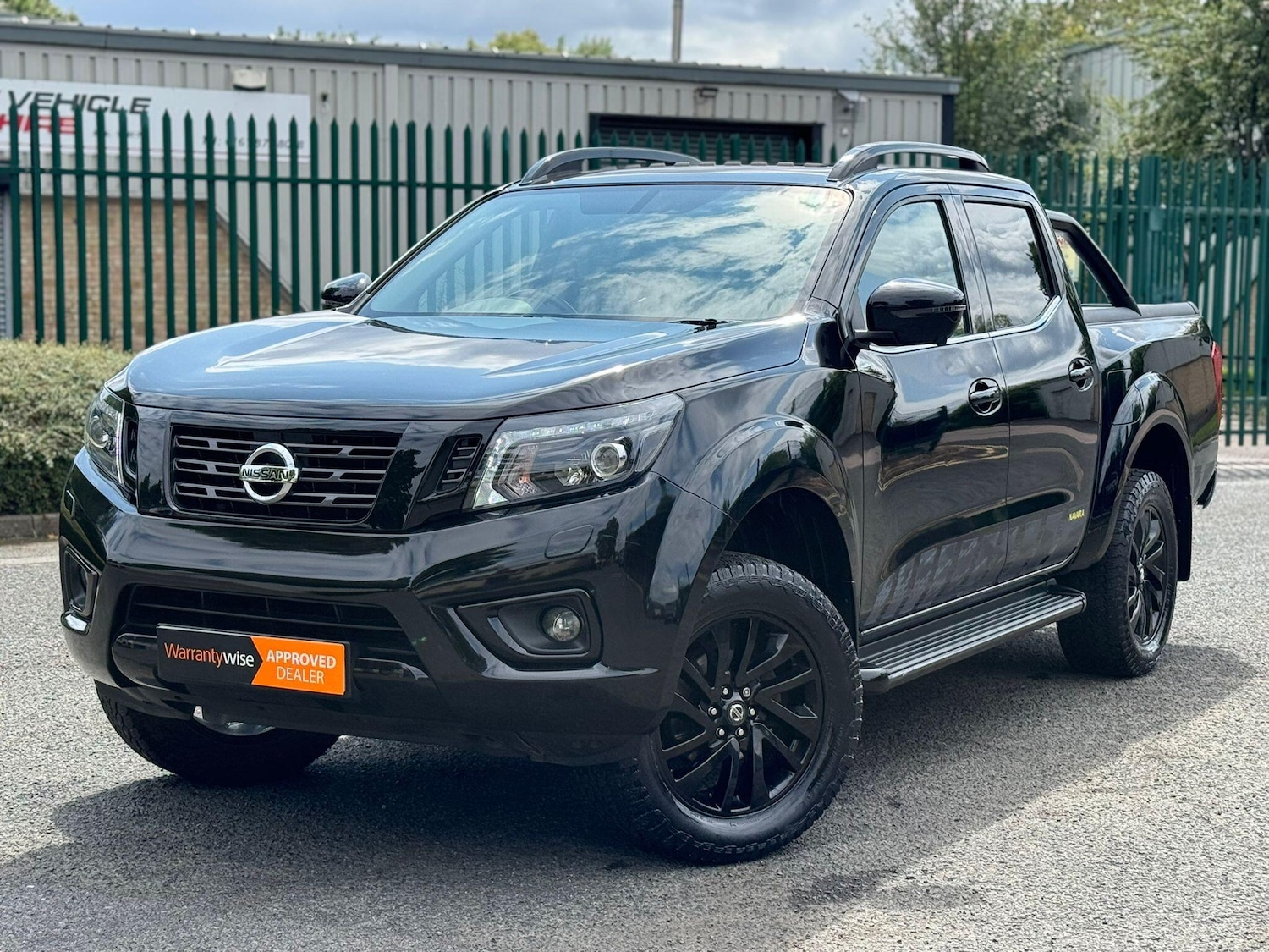 Used Nissan Navara 2019 for sale - 77724073: Photo 3