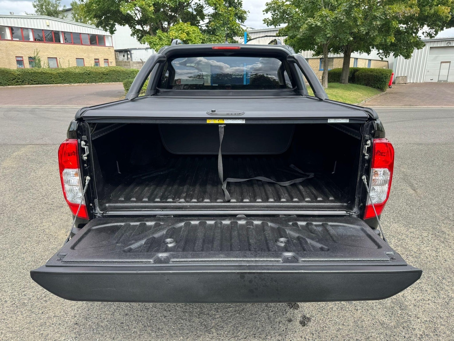 Used Nissan Navara 2019 for sale - 77724073: Photo 9