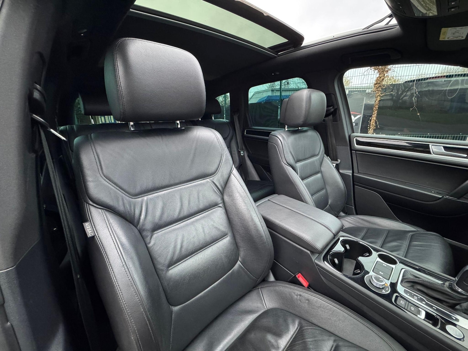 Used Volkswagen Touareg 2017 for sale - 76953044: Photo 33