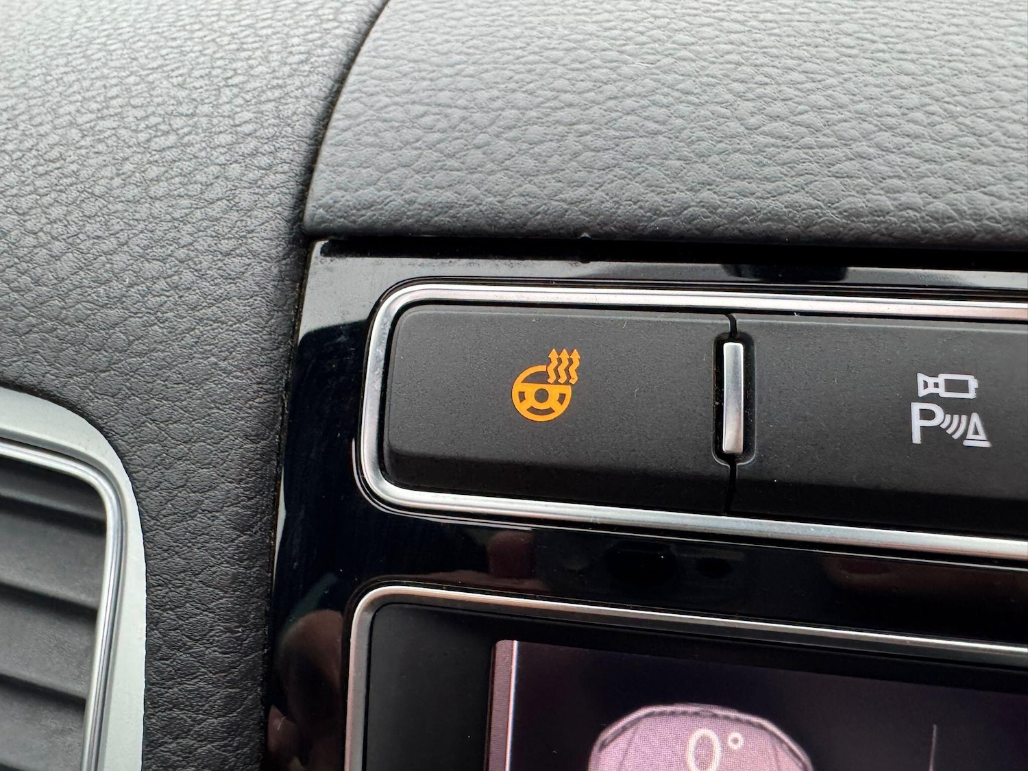 Used Volkswagen Touareg 2017 for sale - 76953044: Photo 41