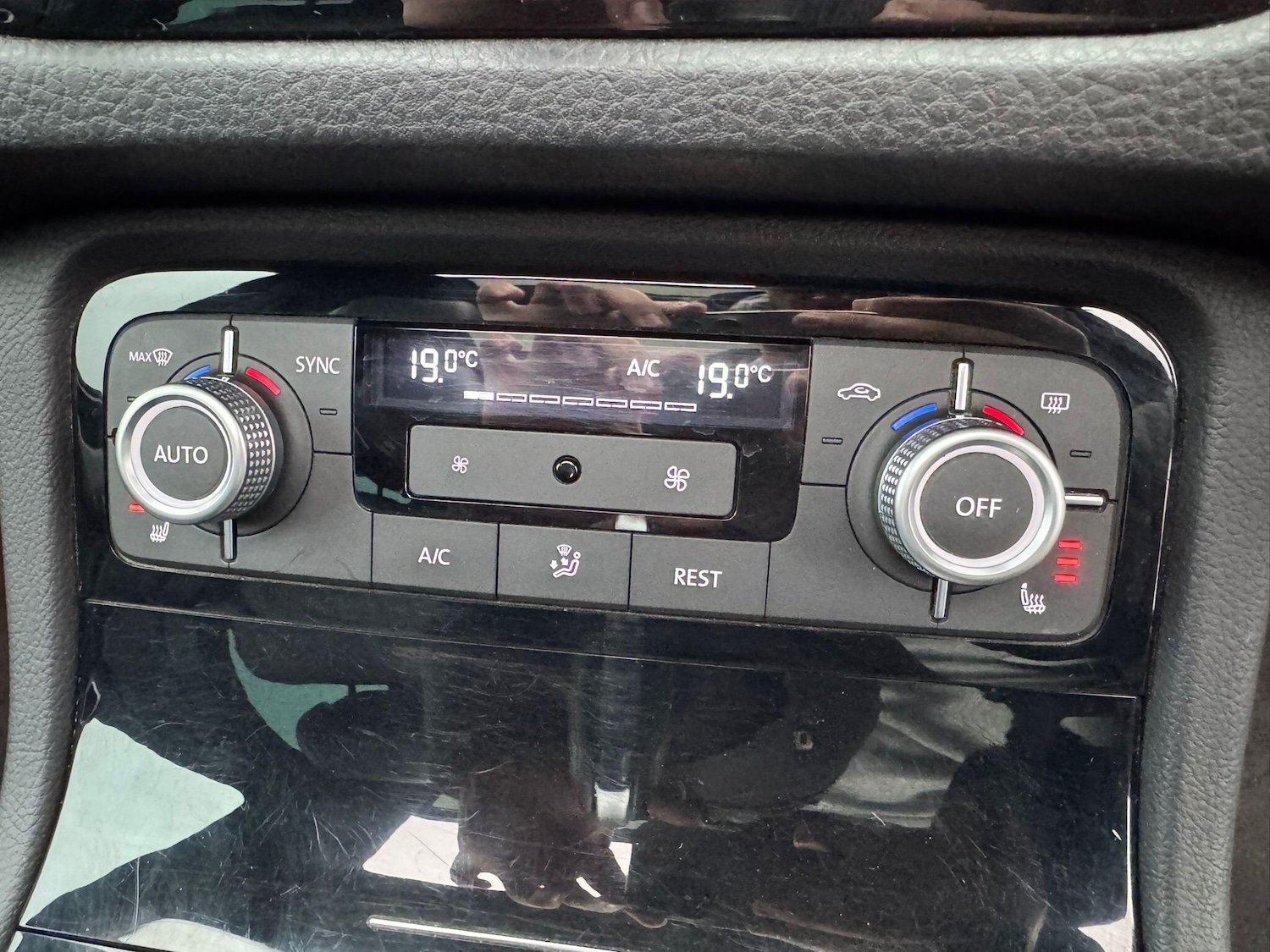 Used Volkswagen Touareg 2017 for sale - 76953044: Photo 46