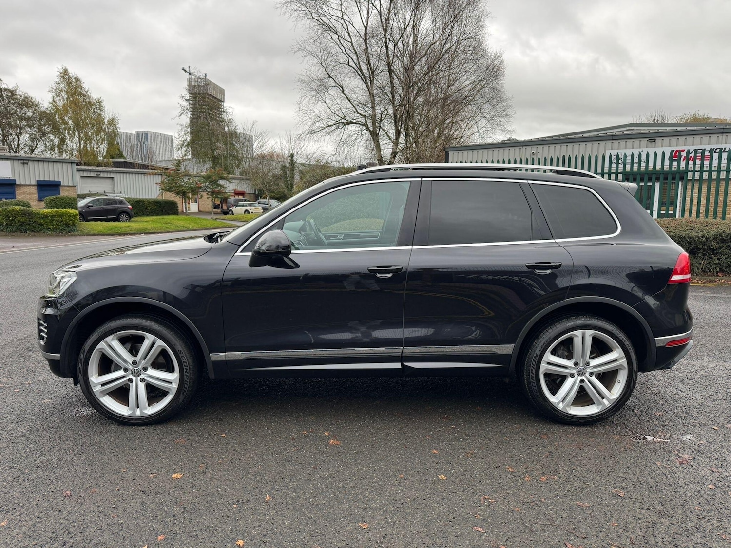 Used Volkswagen Touareg 2017 for sale - 76953044: Photo 5