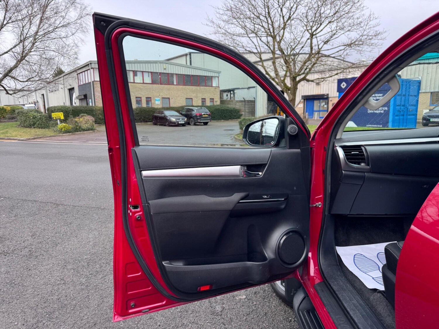 Used Toyota Hilux for sale - 77704961: Photo 31