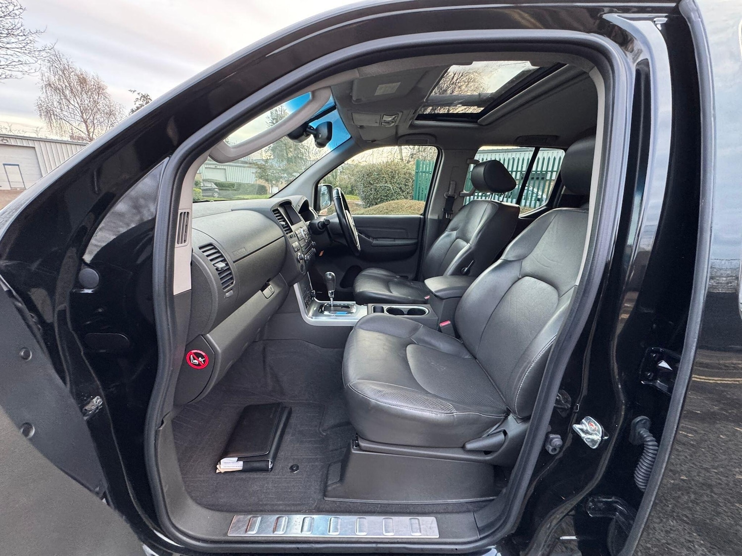 Used Nissan Navara 2012 for sale - 77305624: Photo 38