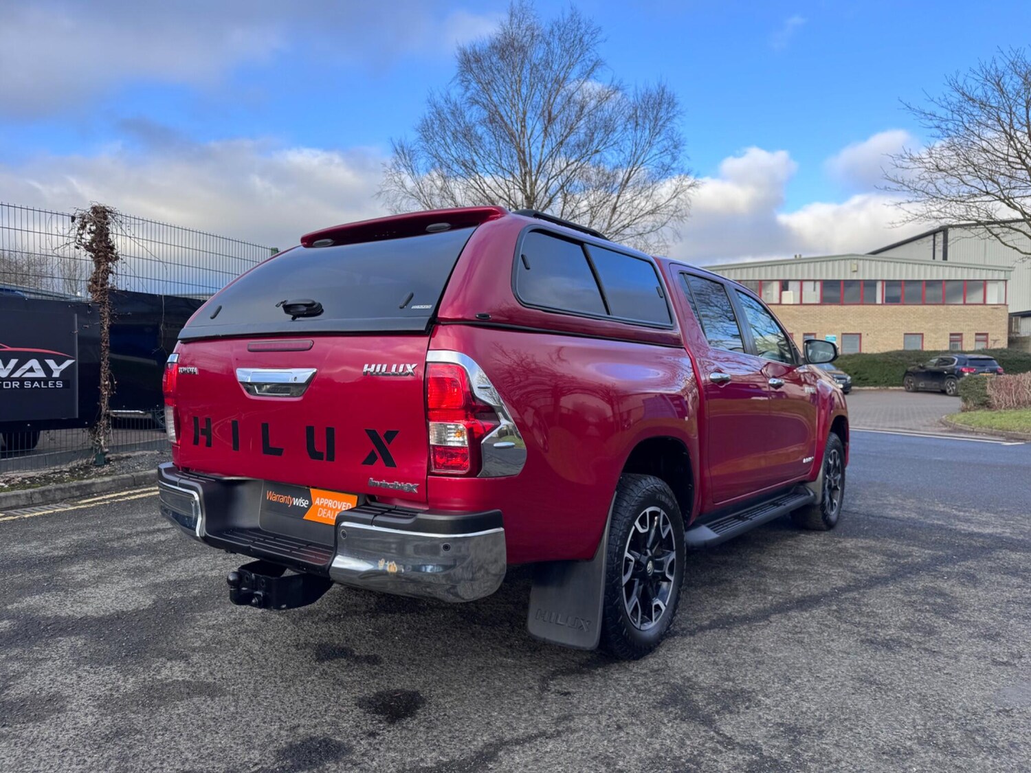 Used Toyota Hilux 2018 for sale - 77440651: Photo 10