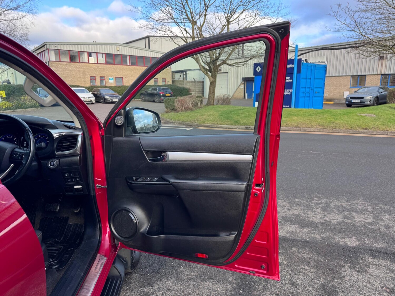 Used Toyota Hilux 2018 for sale - 77440651: Photo 22