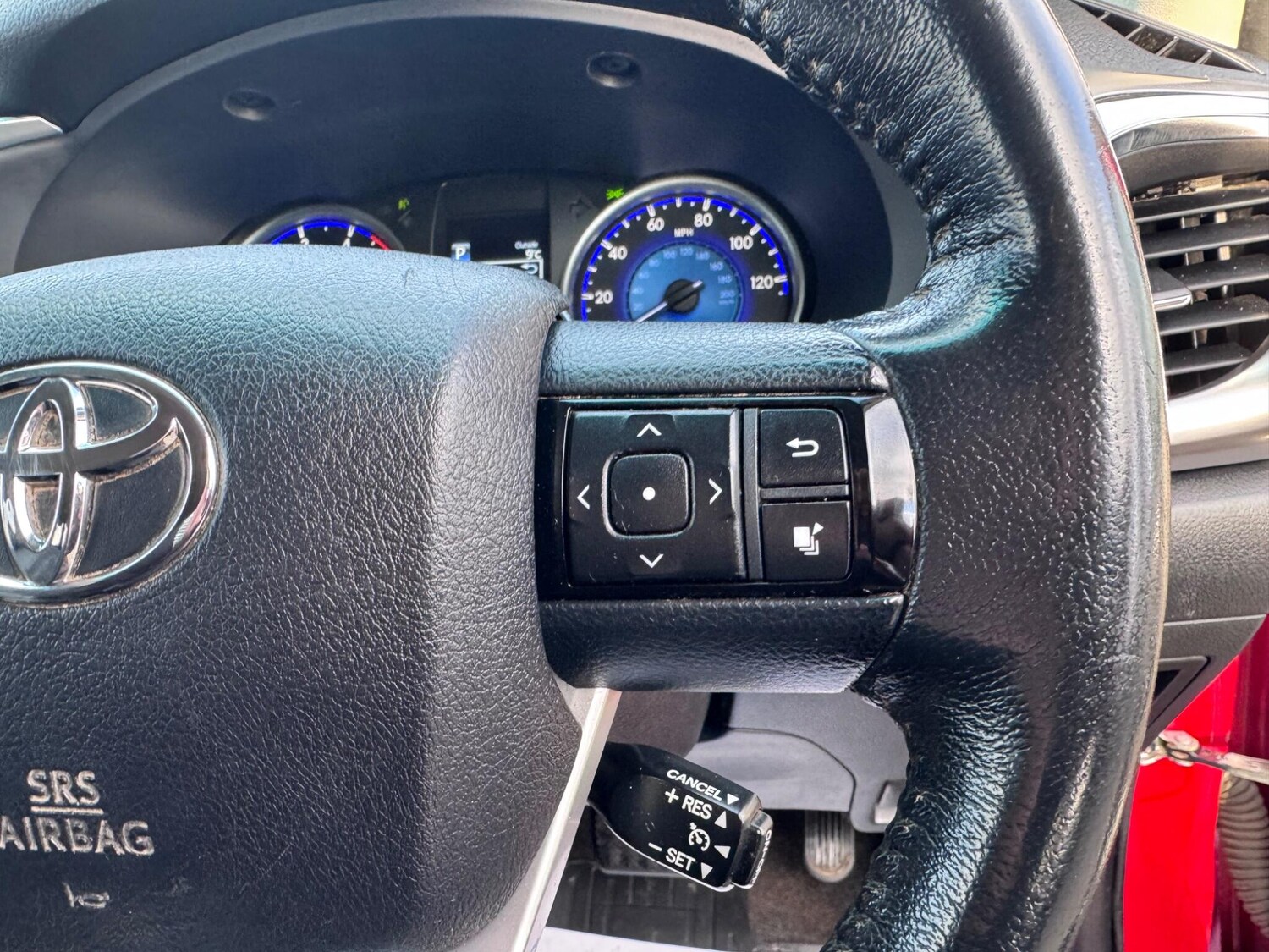 Used Toyota Hilux 2018 for sale - 77440651: Photo 35