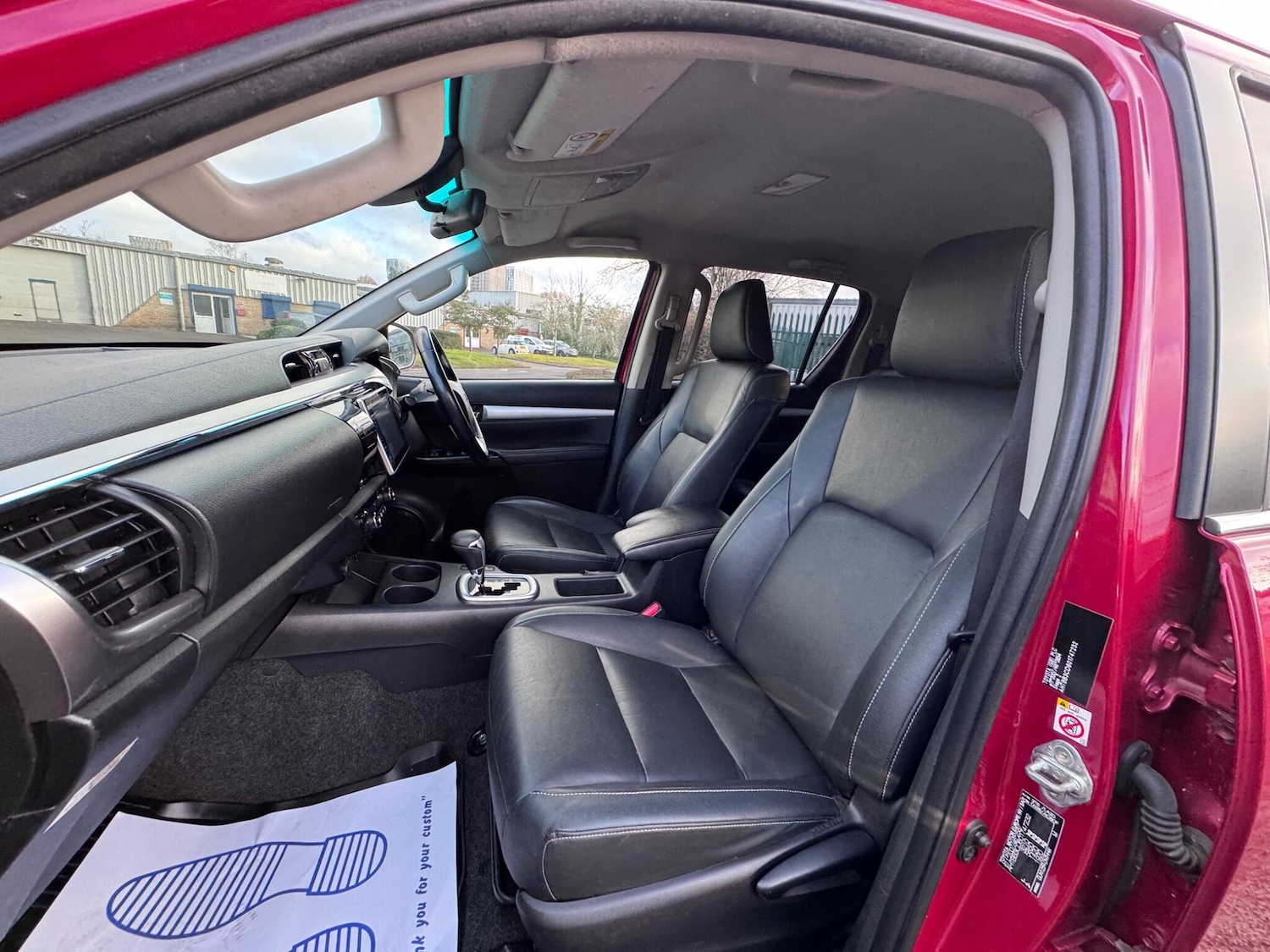 Used Toyota Hilux 2018 for sale - 77440651: Photo 40