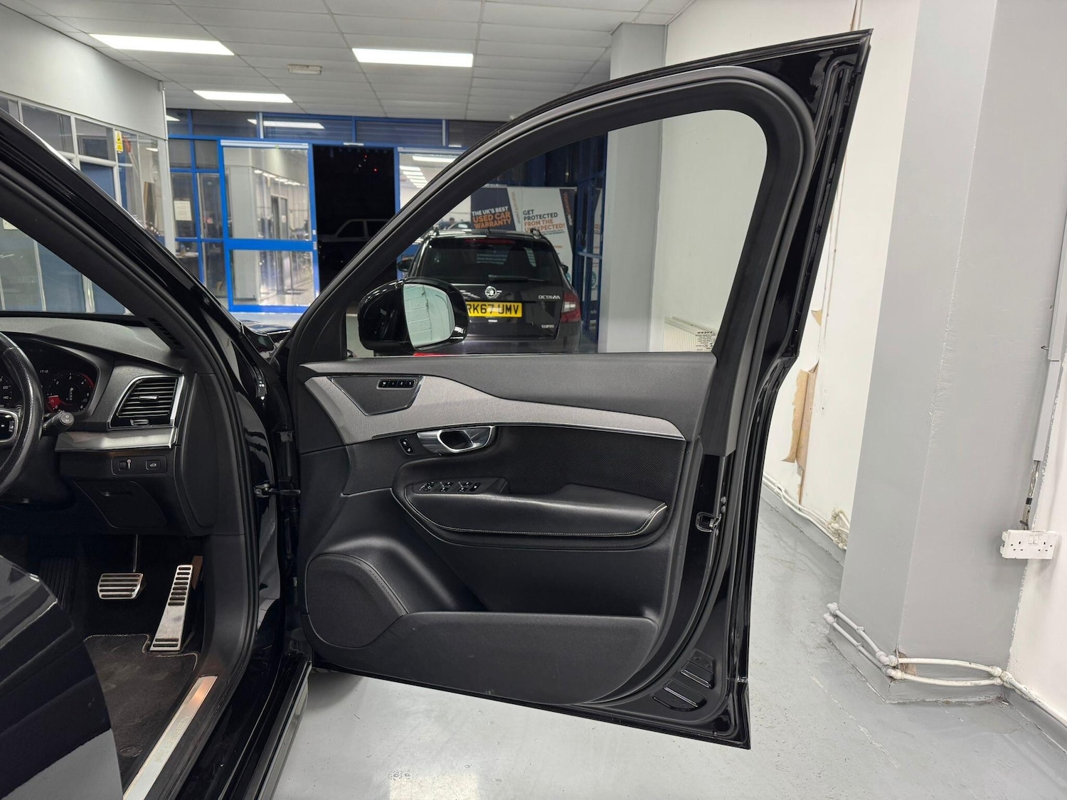 Used Volvo XC90 2017 for sale - 76591940: Photo 15