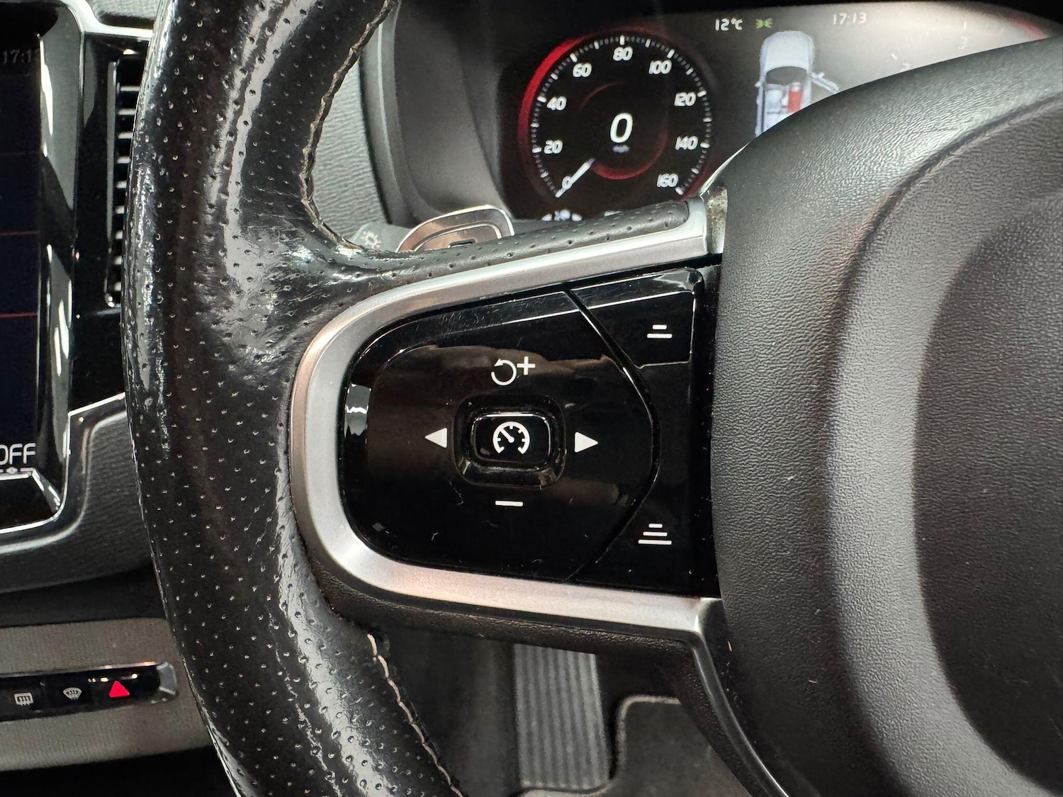 Used Volvo XC90 2017 for sale - 76591940: Photo 19