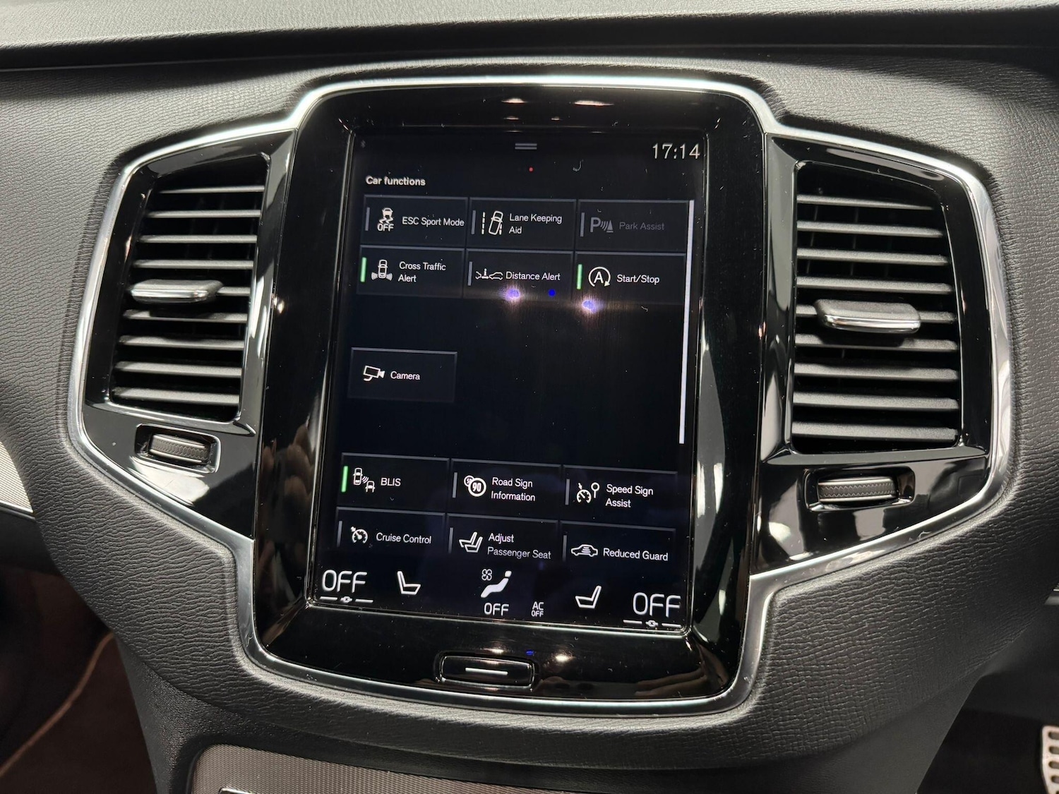 Used Volvo XC90 2017 for sale - 76591940: Photo 22