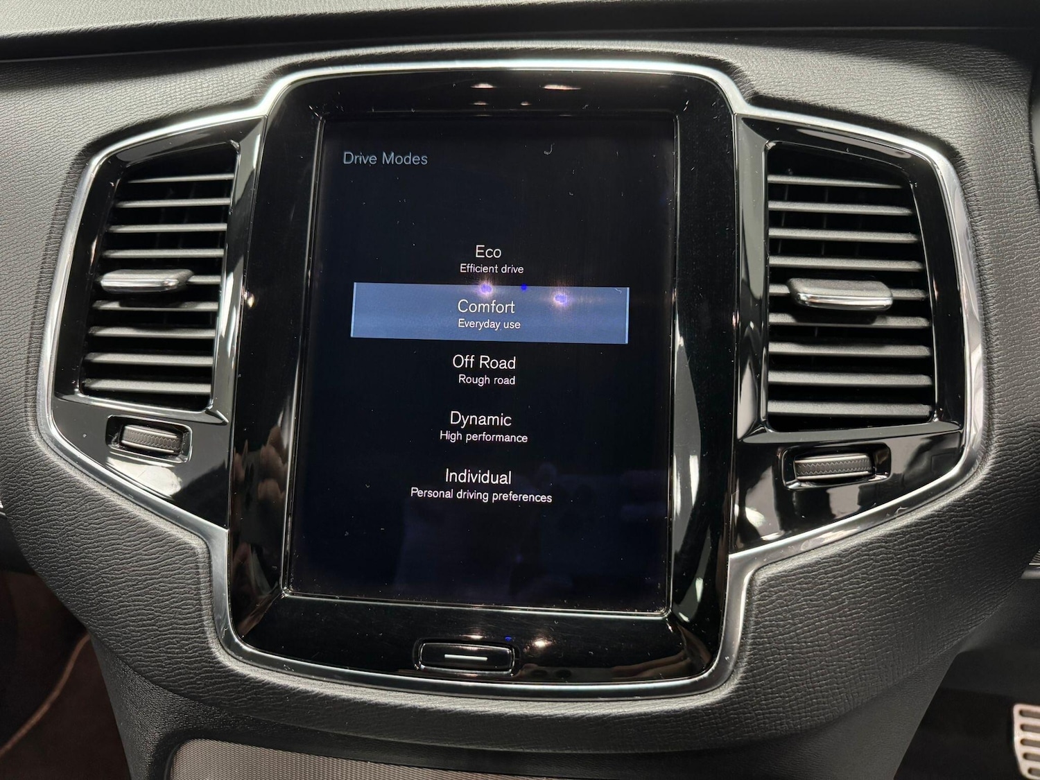 Used Volvo XC90 2017 for sale - 76591940: Photo 24