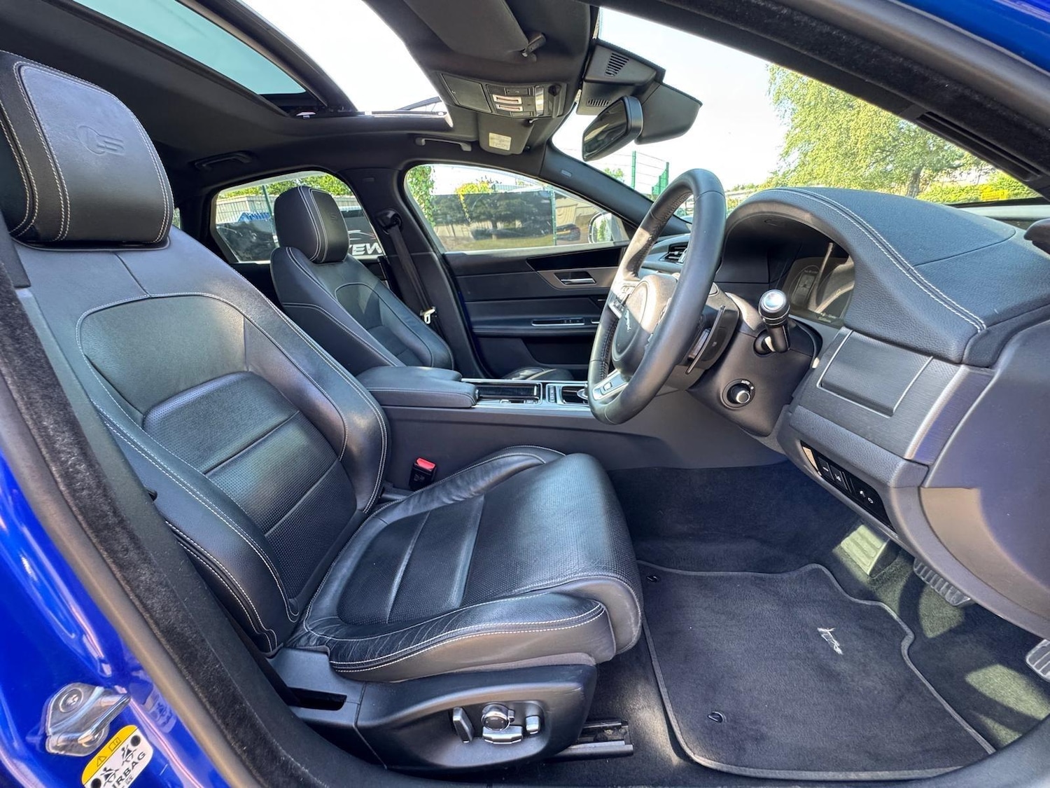 Used Jaguar XF 2016 for sale - 77216284: Photo 17