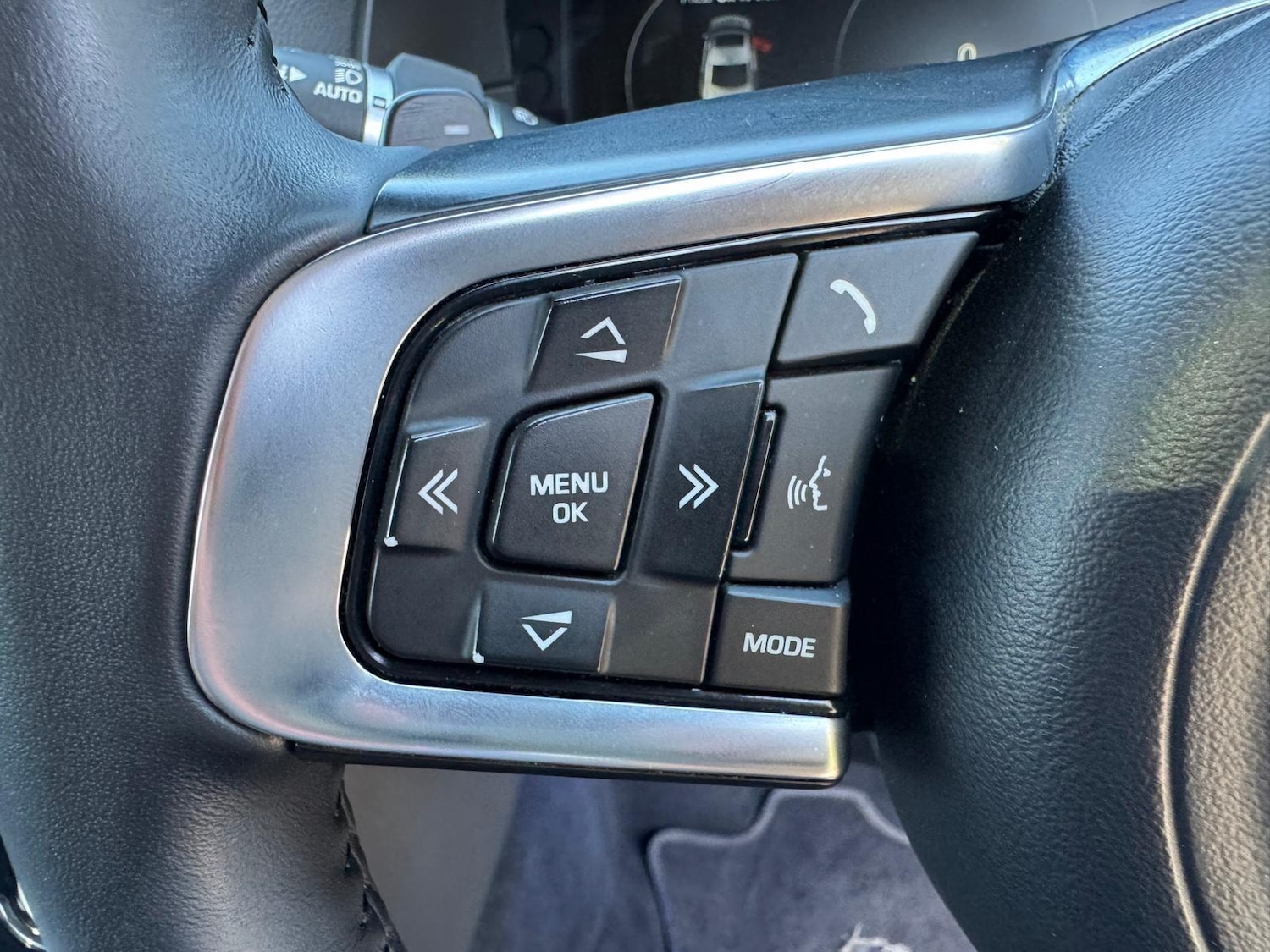 Used Jaguar XF 2016 for sale - 77216284: Photo 26