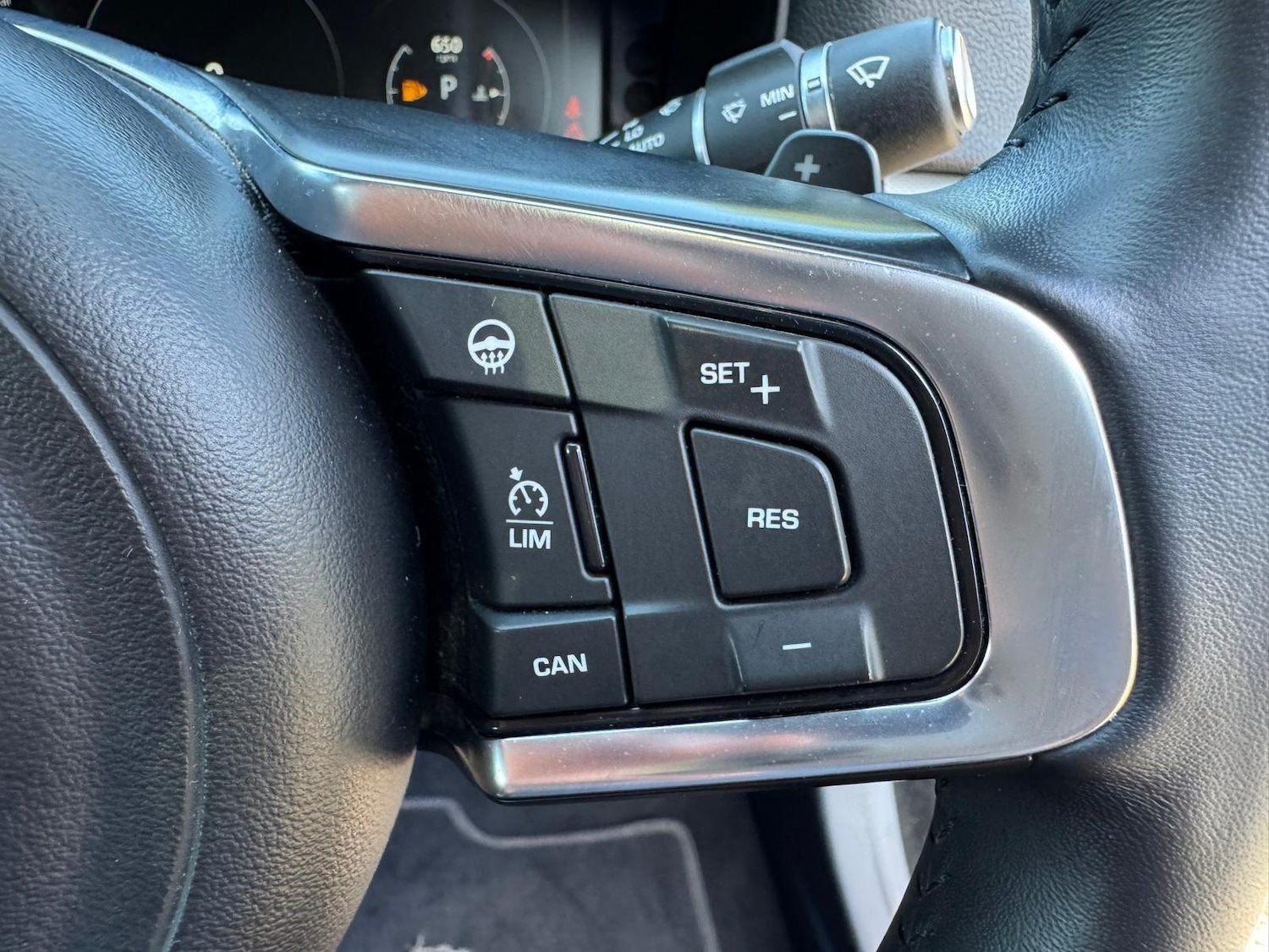 Used Jaguar XF 2016 for sale - 77216284: Photo 27