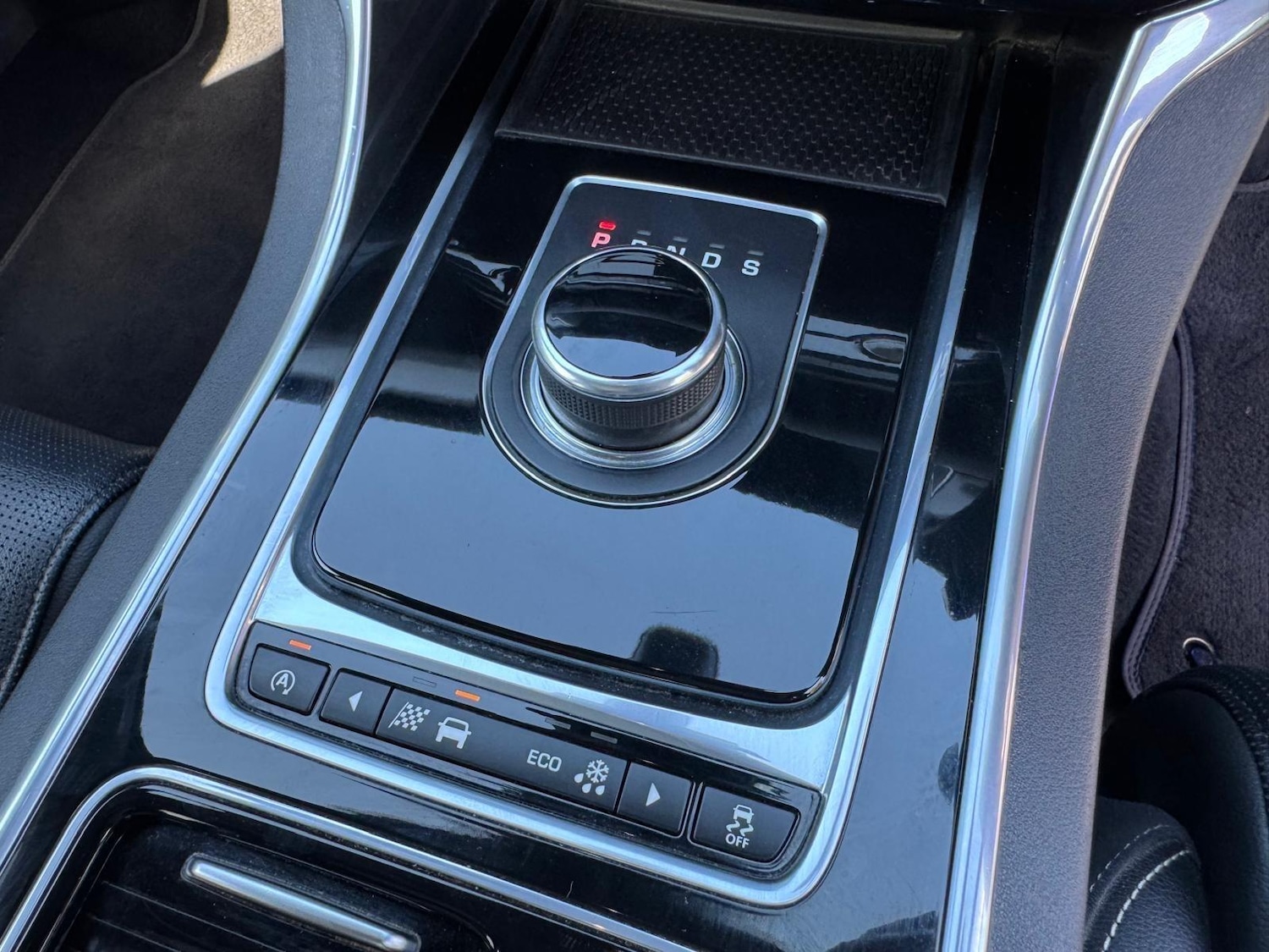 Used Jaguar XF 2016 for sale - 77216284: Photo 34