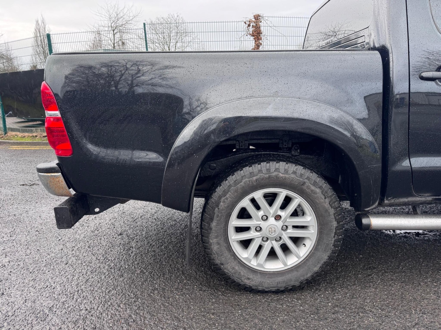Used Toyota Hilux for sale - 77484214: Photo 11