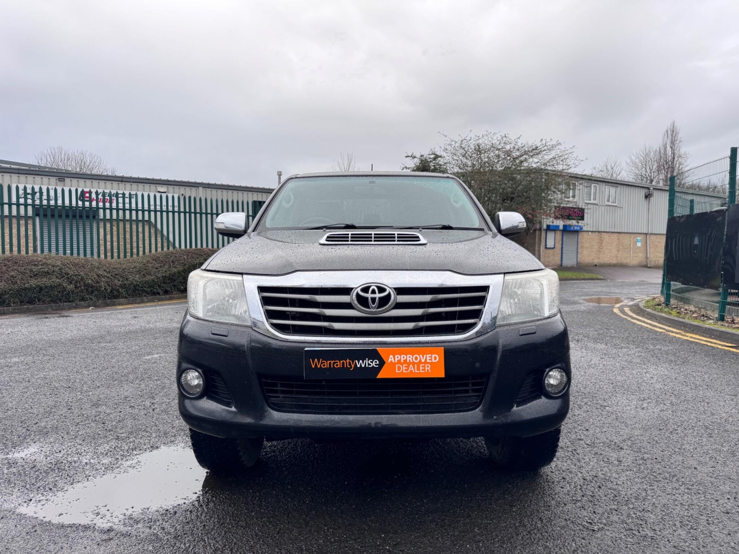 Used Toyota Hilux for sale - 77484214: Photo 14