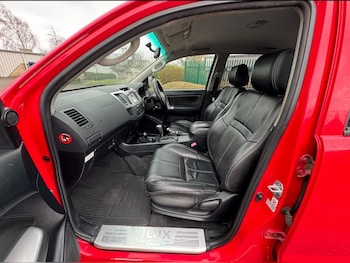 Used Toyota Hilux 2015 for sale - 76071968: Photo