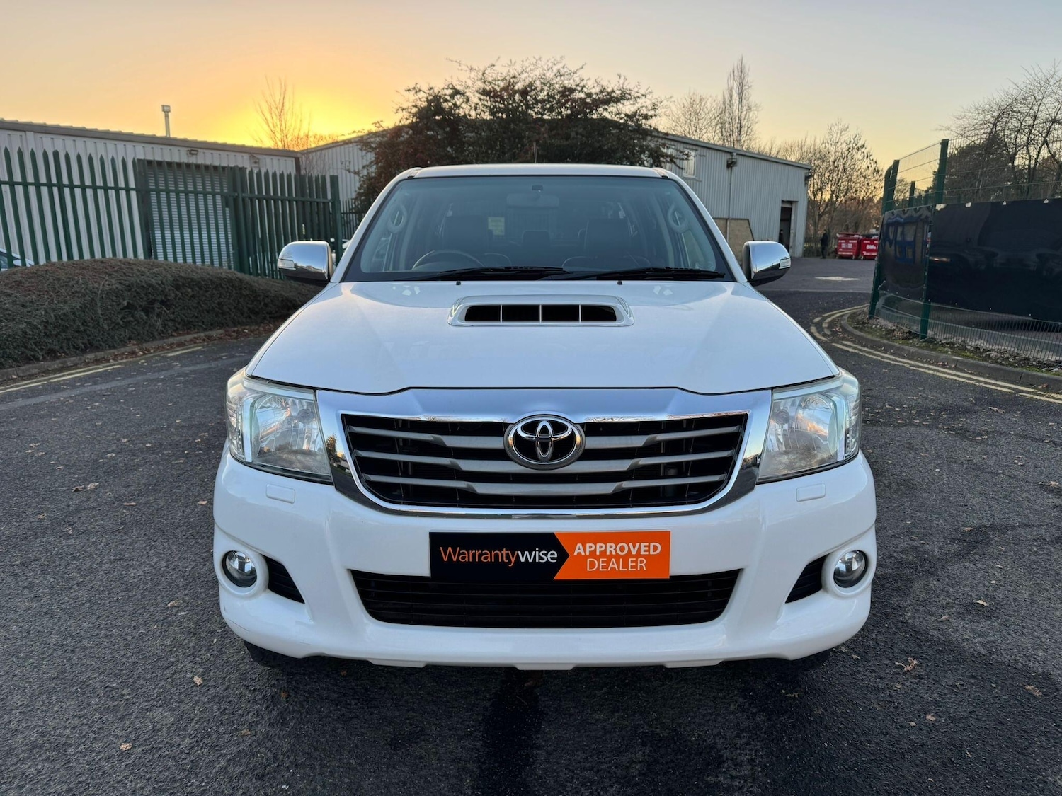 Used Toyota Hilux 2014 for sale - 76689592: Photo 2