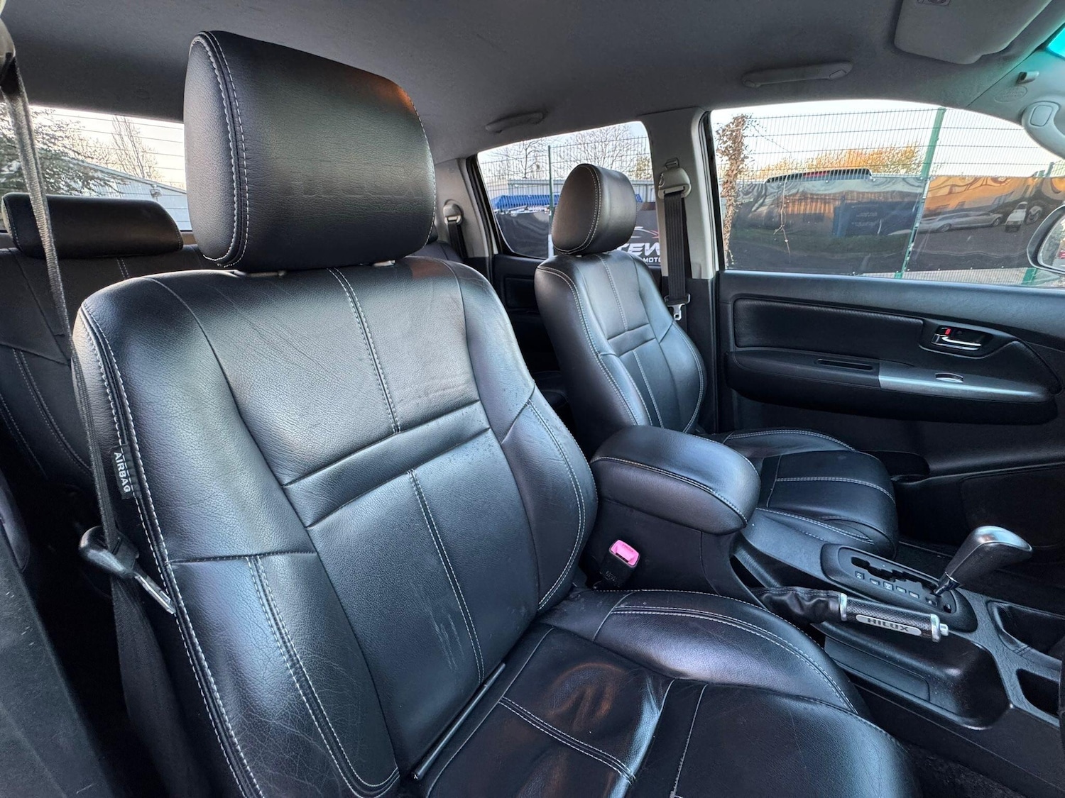 Used Toyota Hilux 2014 for sale - 76689592: Photo 23