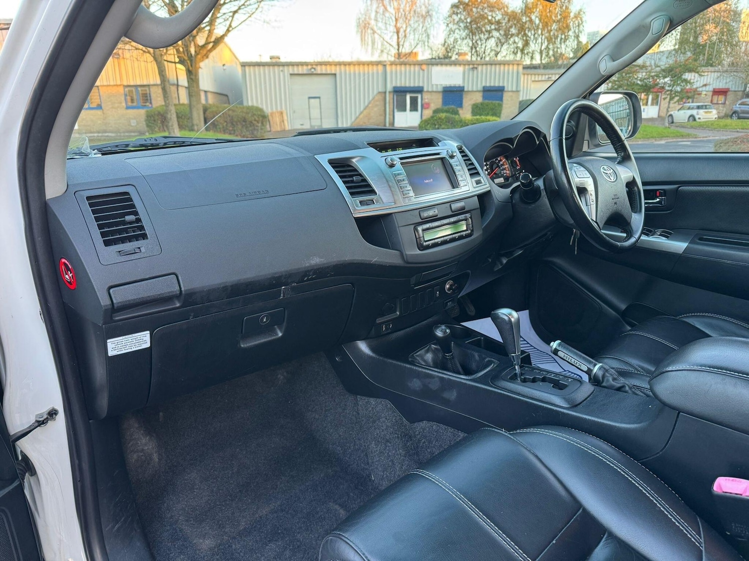 Used Toyota Hilux 2014 for sale - 76689592: Photo 31