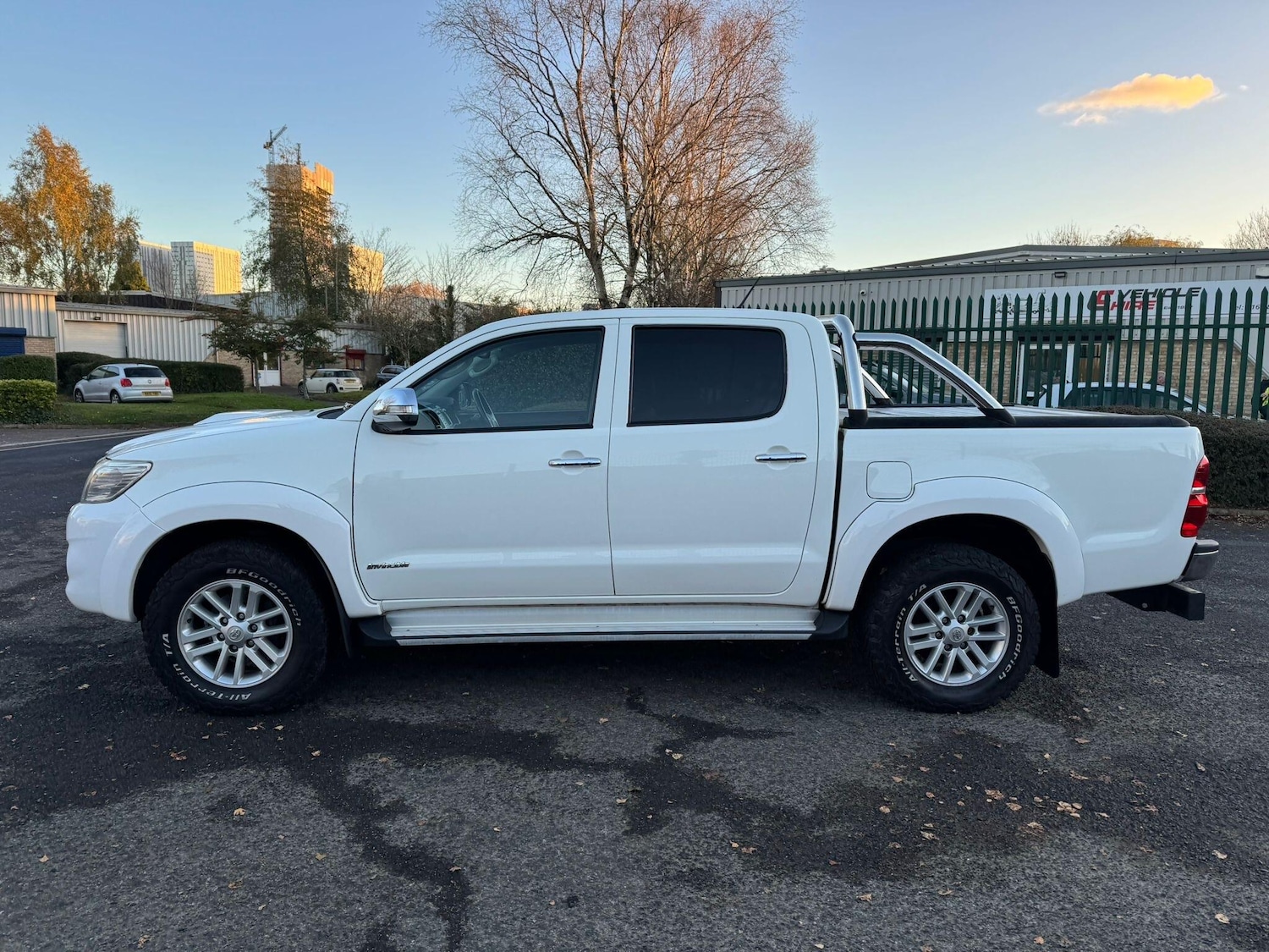 Used Toyota Hilux 2014 for sale - 76689592: Photo 4